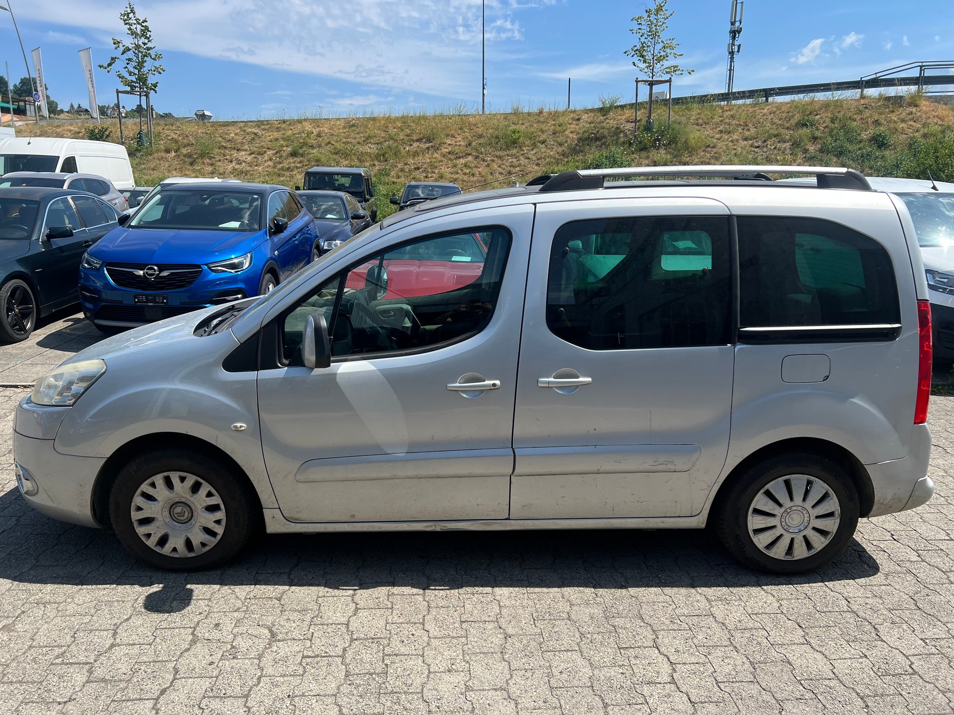 PEUGEOT Partner 1.6 Trendy Clim (Pack)-image-10