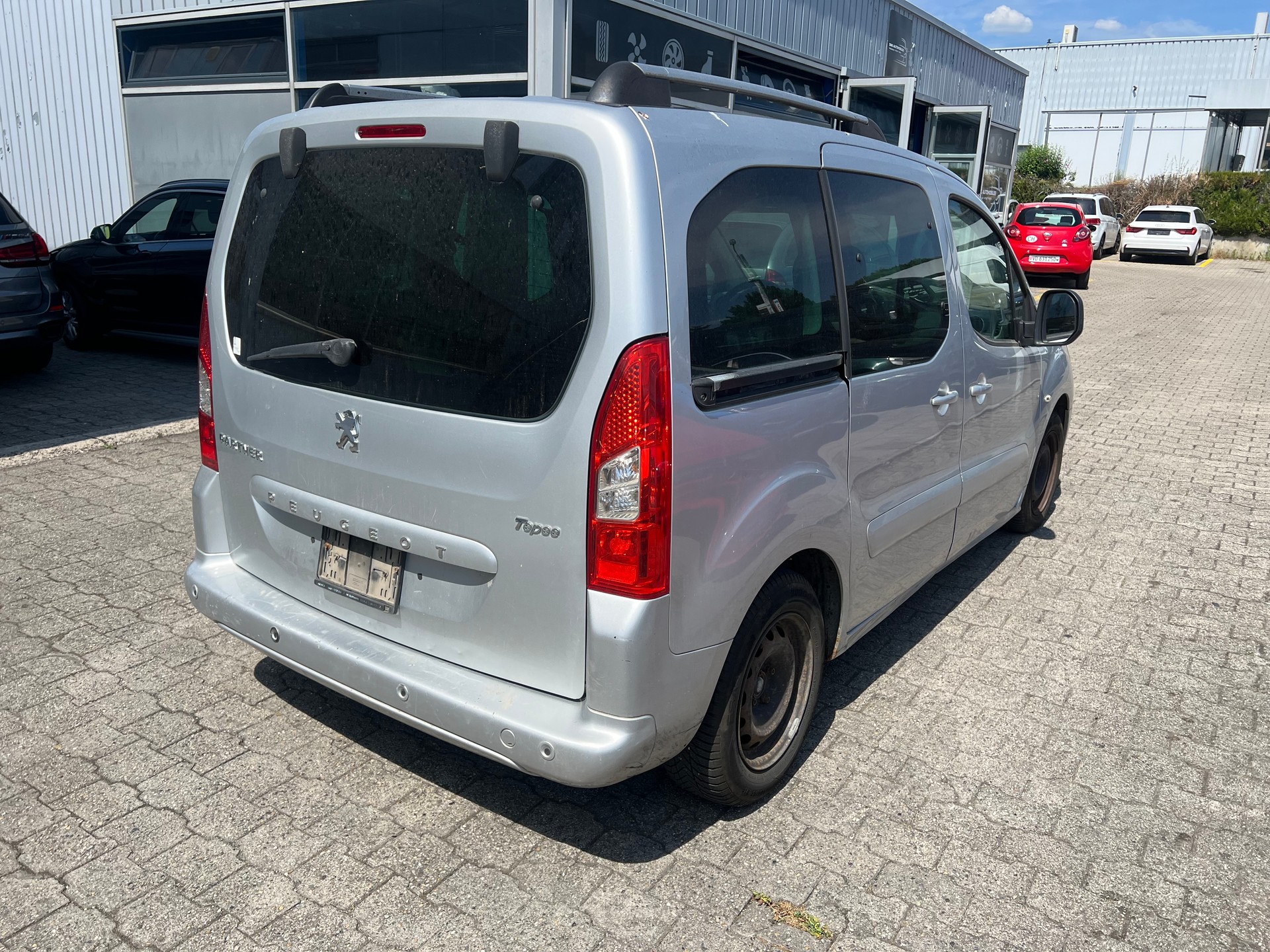 PEUGEOT Partner 1.6 Trendy Clim (Pack)-image-5