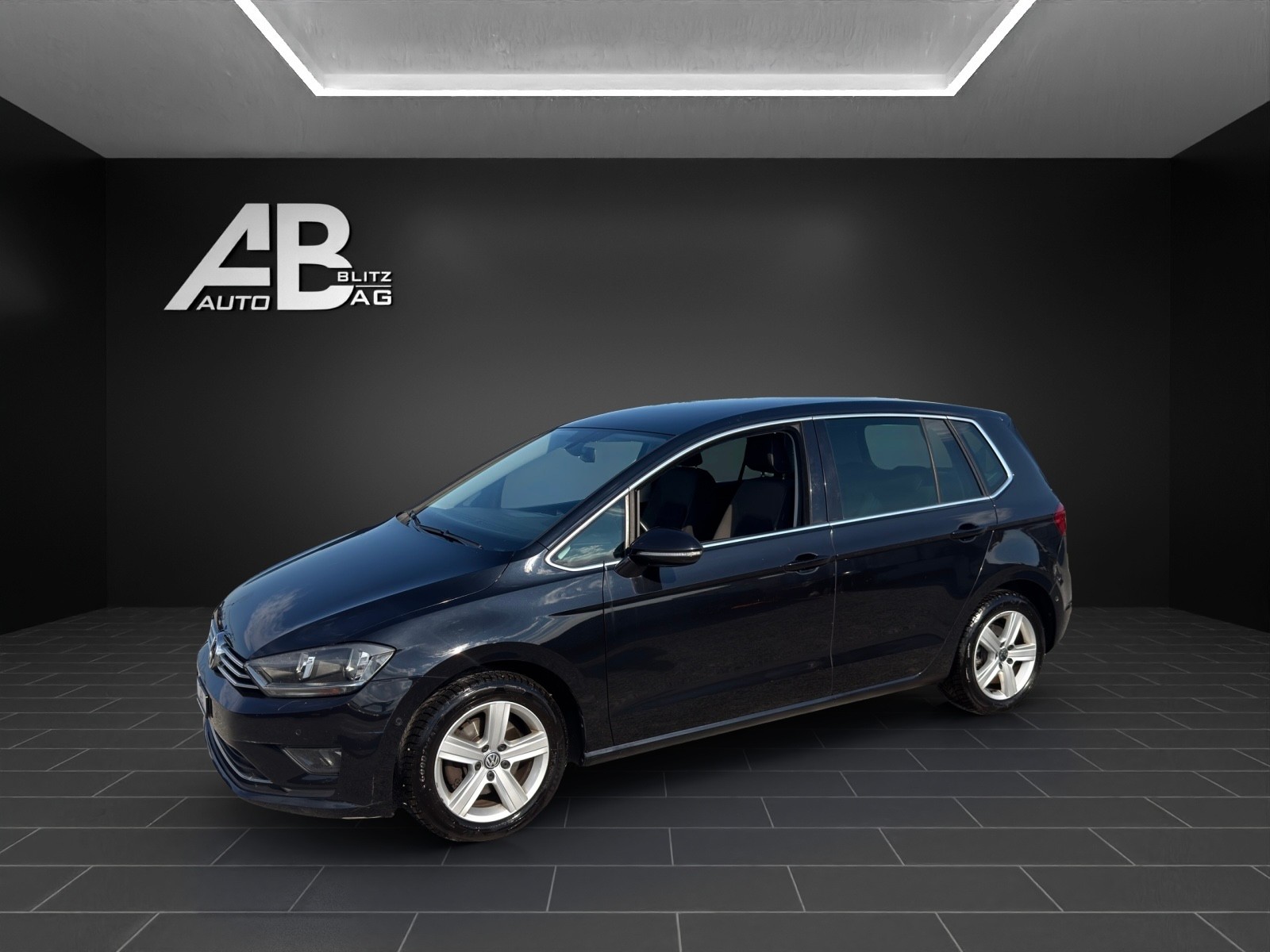 VW Golf Sportsvan 1.4 TSI Highline DSG-showroom-element-1