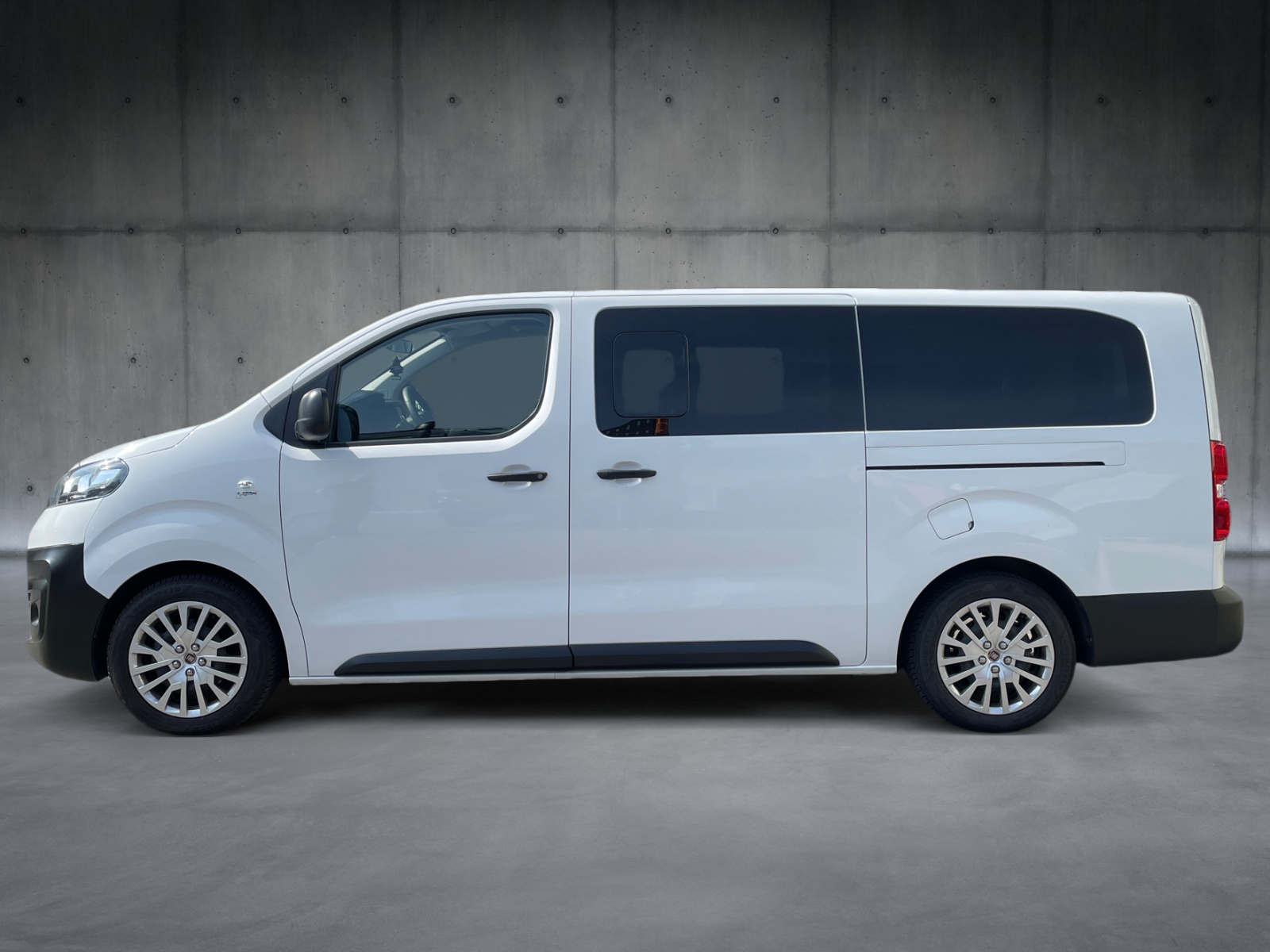 FIAT Scudo 2.0 BlueHDi L3 EAT8-showroom-element-1