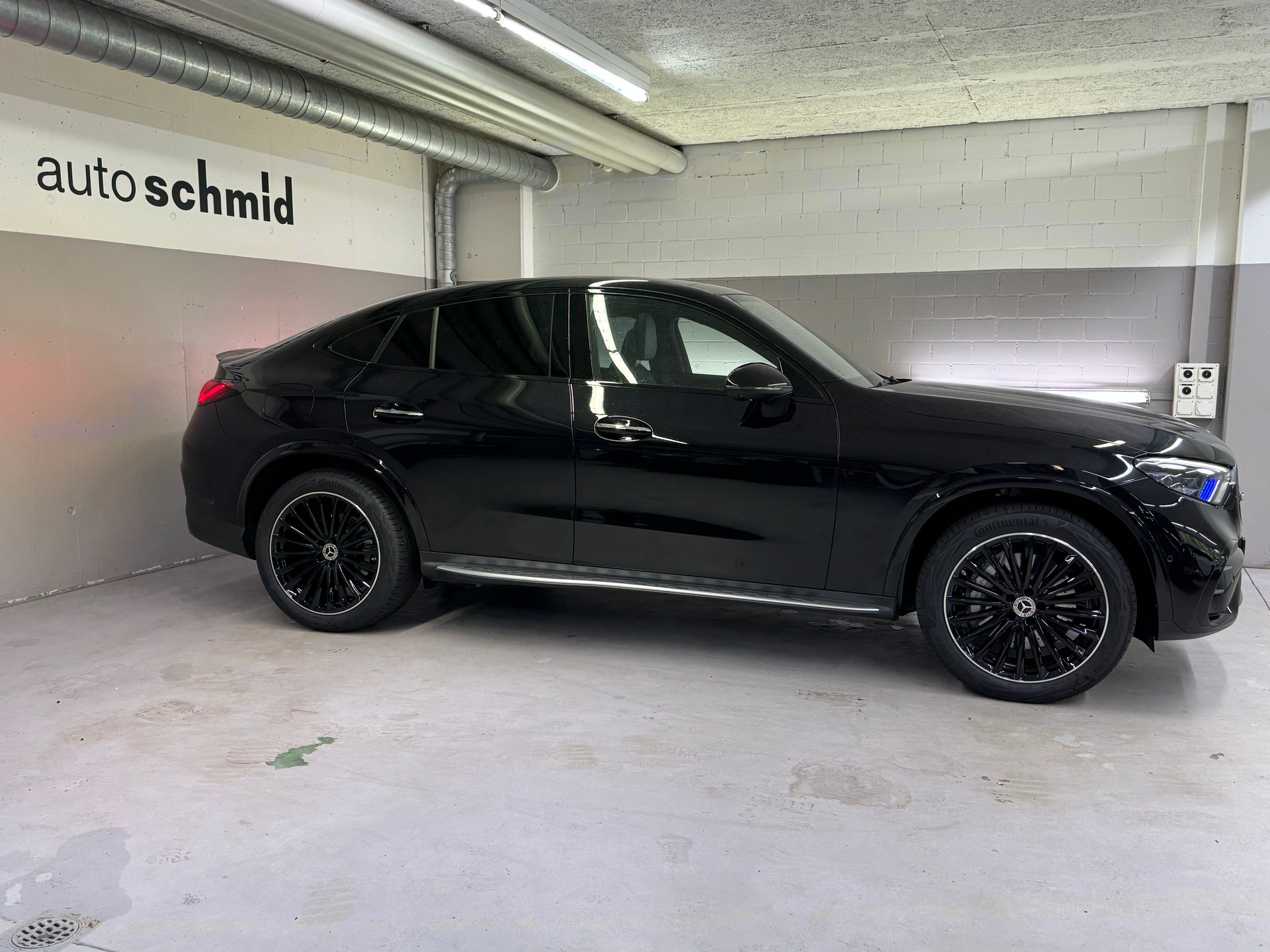 MERCEDES-BENZ GLC Coupé 300 4Matic 9G-Tronic-showroom-element-2