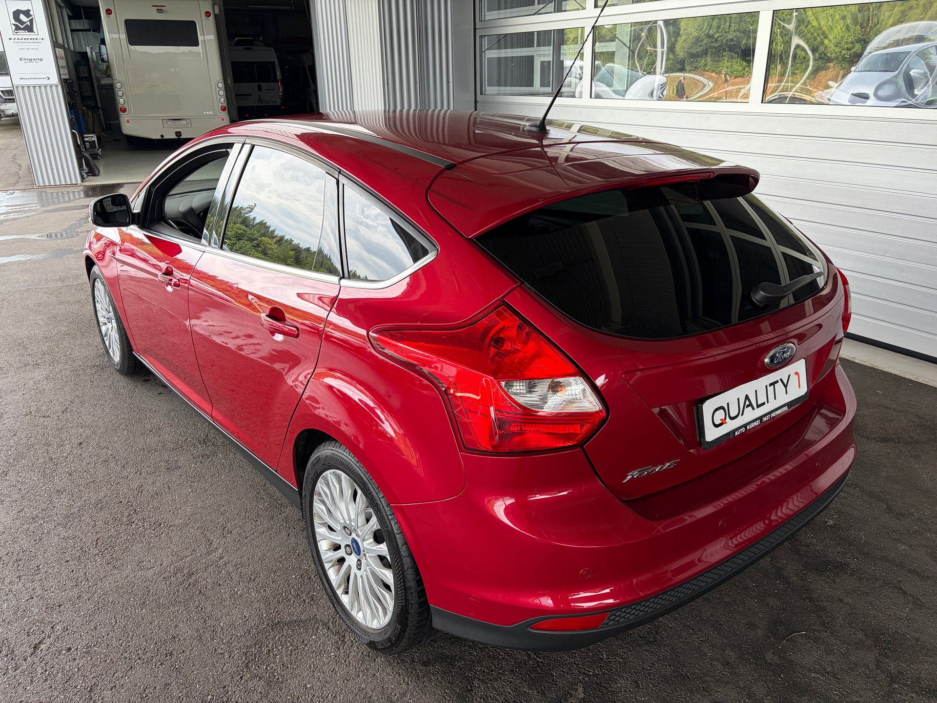 FORD Focus 1.6 SCTi Titanium-showroom-element-2