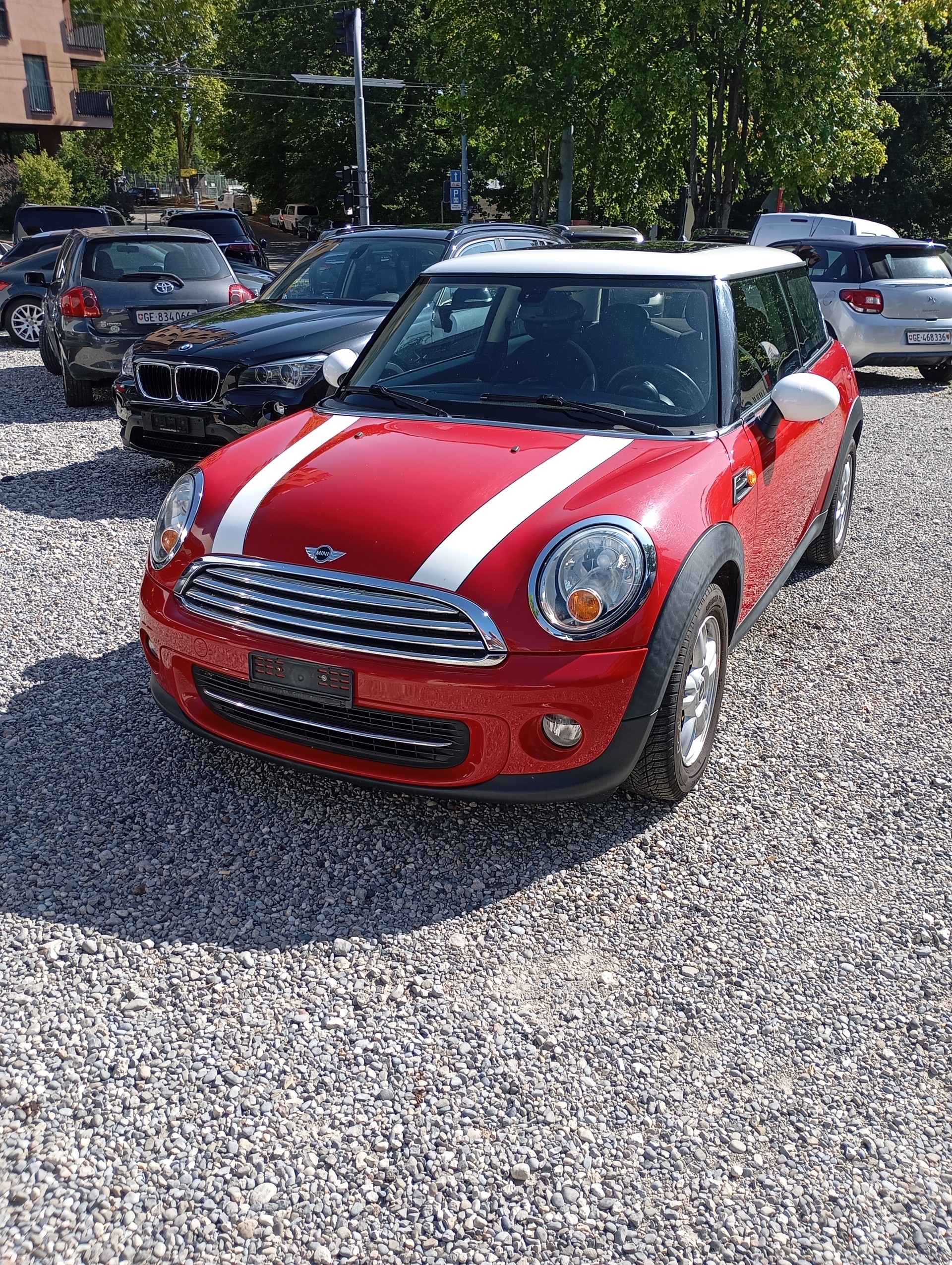 MINI Cooper Steptronic-showroom-element-1