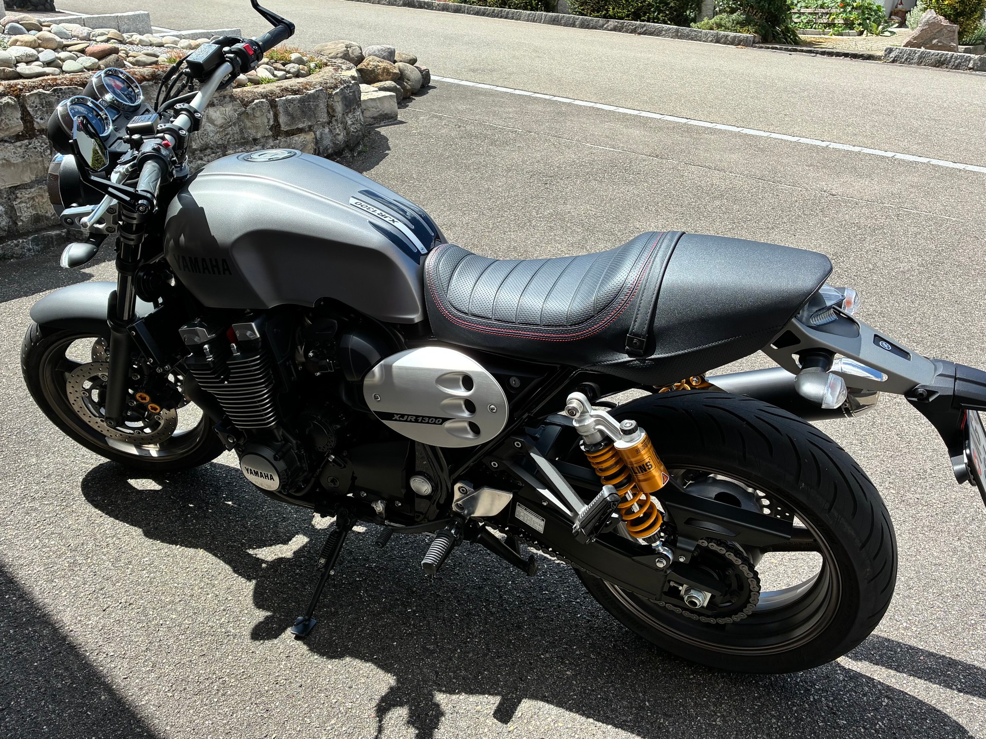 YAMAHA XJR 1300-image-1