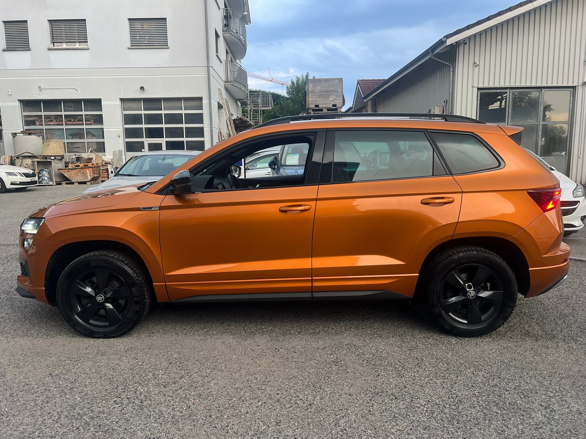 SKODA Karoq 2.0 TDI CR Sport Line 4x4 DSG-showroom-element-2