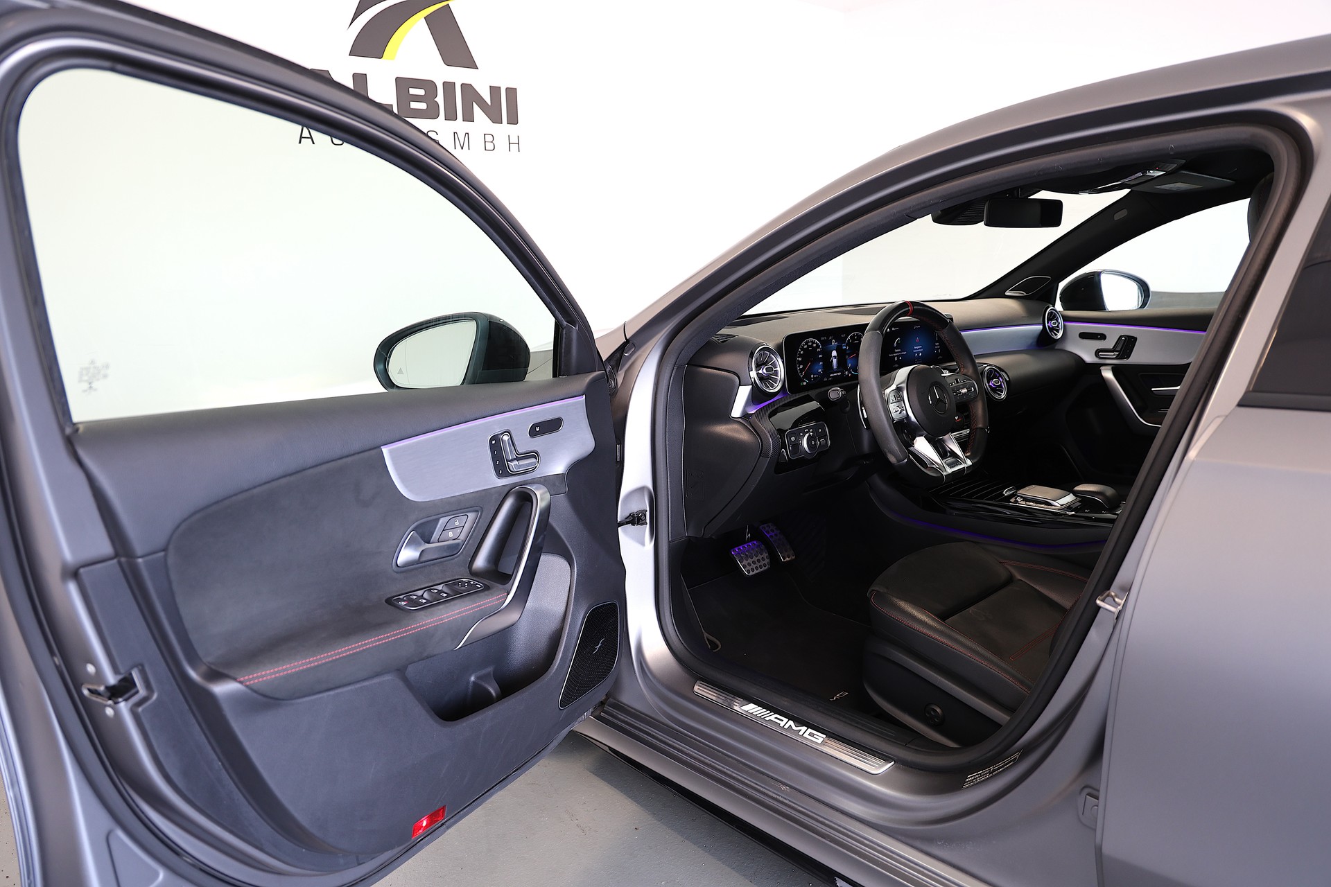 MERCEDES-BENZ A 45 S AMG 4matic+ *Akrapovic*-image-5