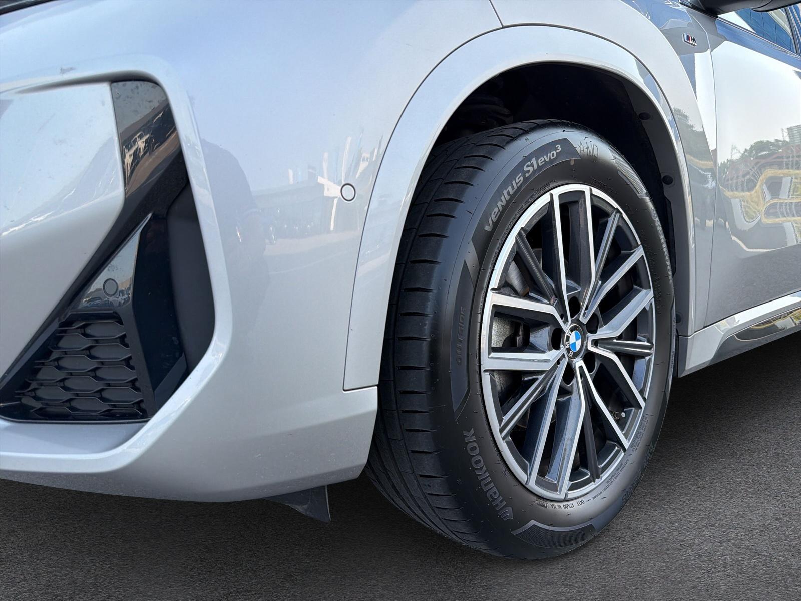 BMW X1 20d xDrive paddles-image-8