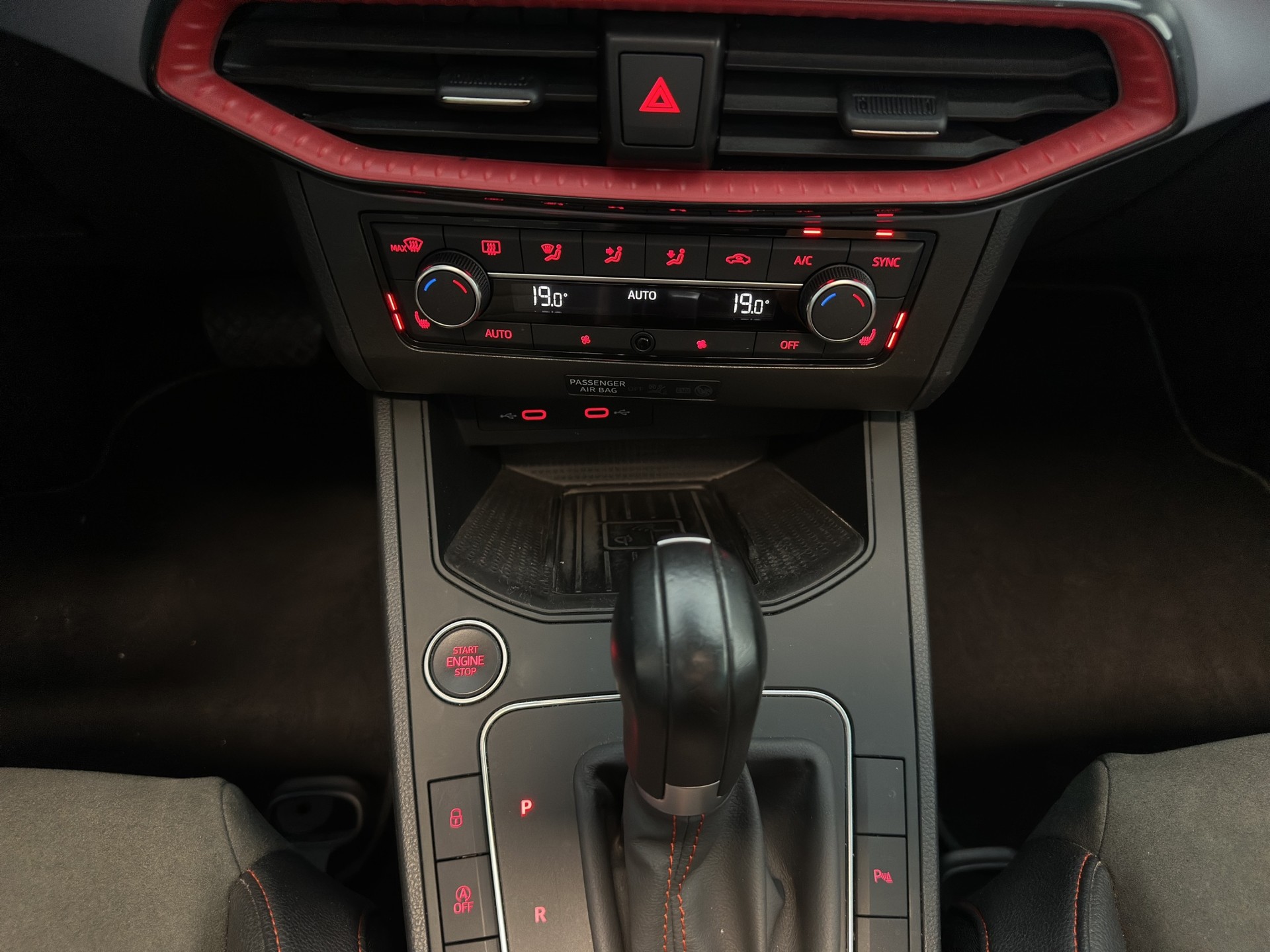 SEAT Ibiza 1.0 EcoTSI Hola FR DSG-image-17