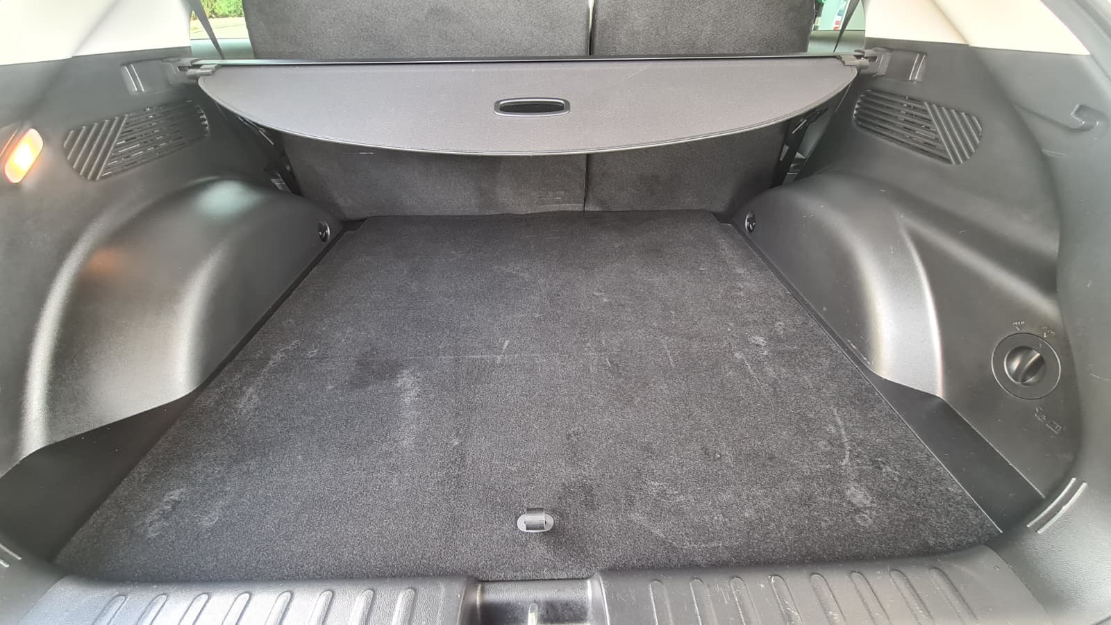 HYUNDAI Ioniq 5 77kWh Amplia 2WD ** Voll-Leder ** RF-Kamera ** Sitzheizung V+H ** H-UP-Disp ** Anh-Kupplung 1600kg ** Modell 2024-image-9