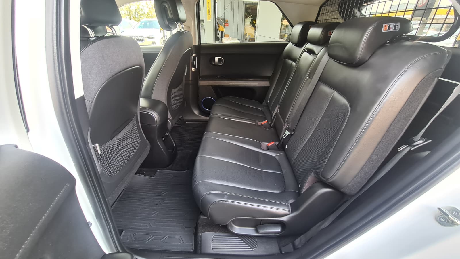 HYUNDAI Ioniq 5 77kWh Amplia 2WD ** Voll-Leder ** RF-Kamera ** Sitzheizung V+H ** H-UP-Disp ** Anh-Kupplung 1600kg ** Modell 2024-image-17