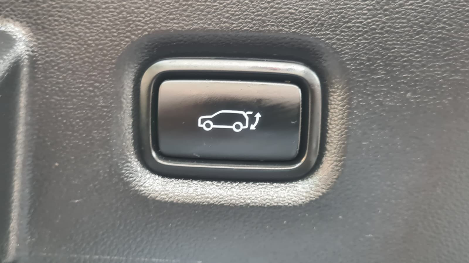 HYUNDAI Ioniq 5 77kWh Amplia 2WD ** Voll-Leder ** RF-Kamera ** Sitzheizung V+H ** H-UP-Disp ** Anh-Kupplung 1600kg ** Modell 2024-image-10