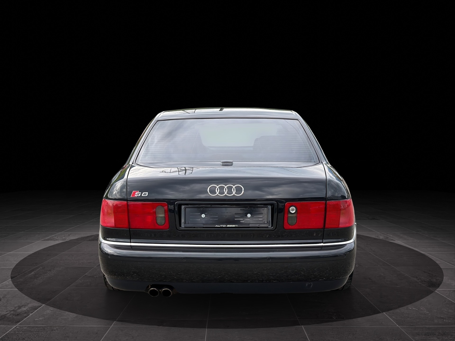 AUDI S8 4.2 quattro-showroom-element-2