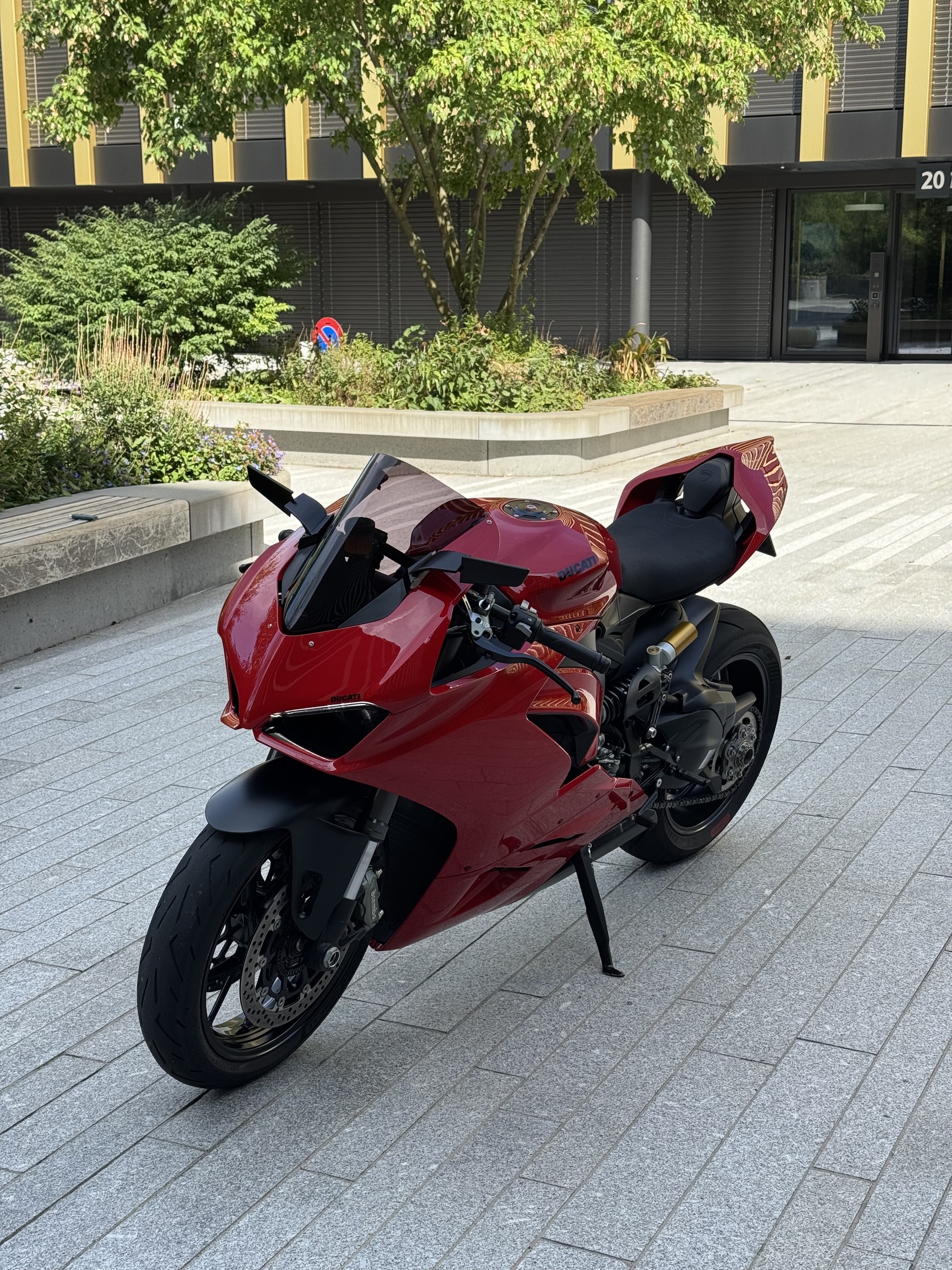 DUCATI Panigale V2-image-1