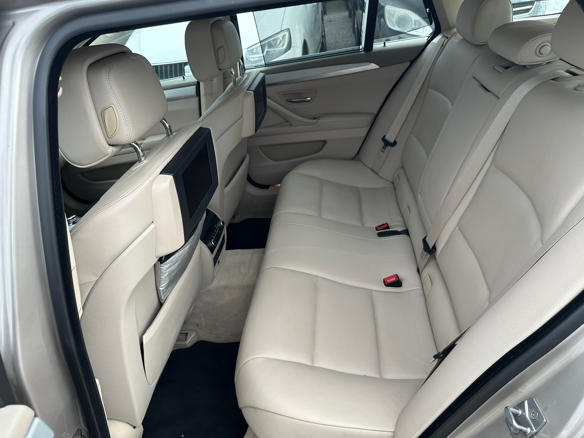 BMW 535i xDrive Touring Steptronic-image-9