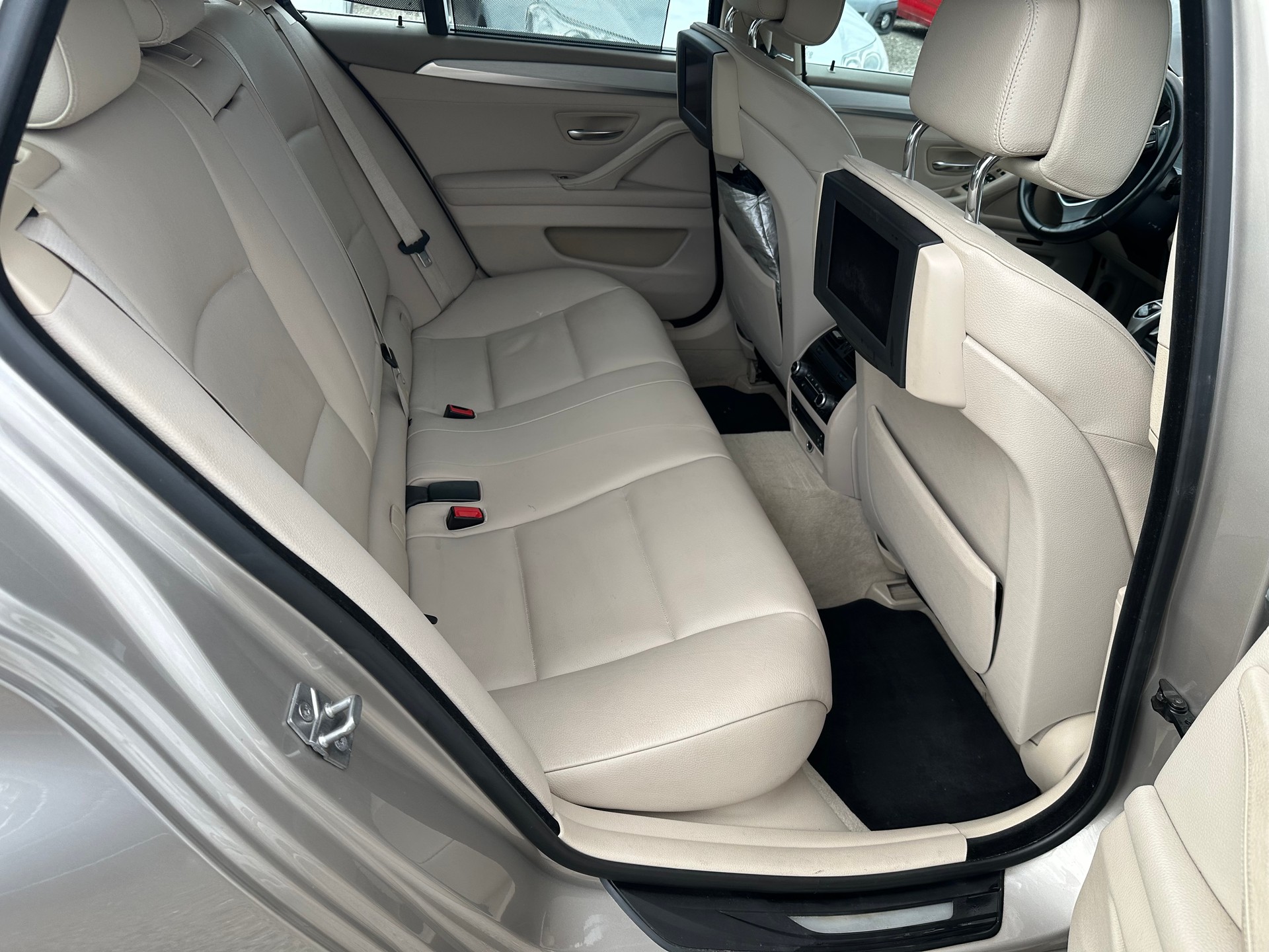 BMW 535i xDrive Touring Steptronic-image-8