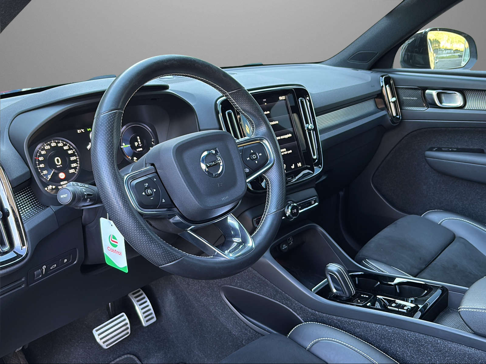 VOLVO XC40 T5 TwE R-Design DCT-image-7