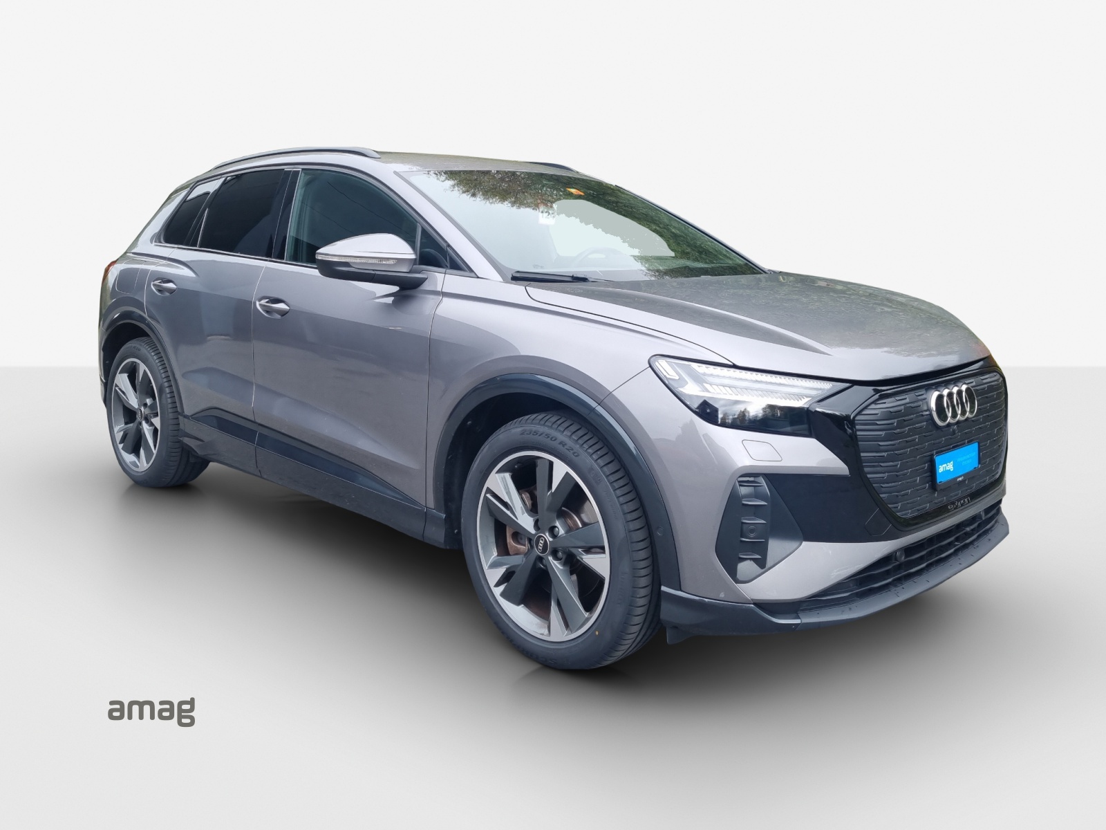 AUDI Q4 e-tron 45 quattro-image-6