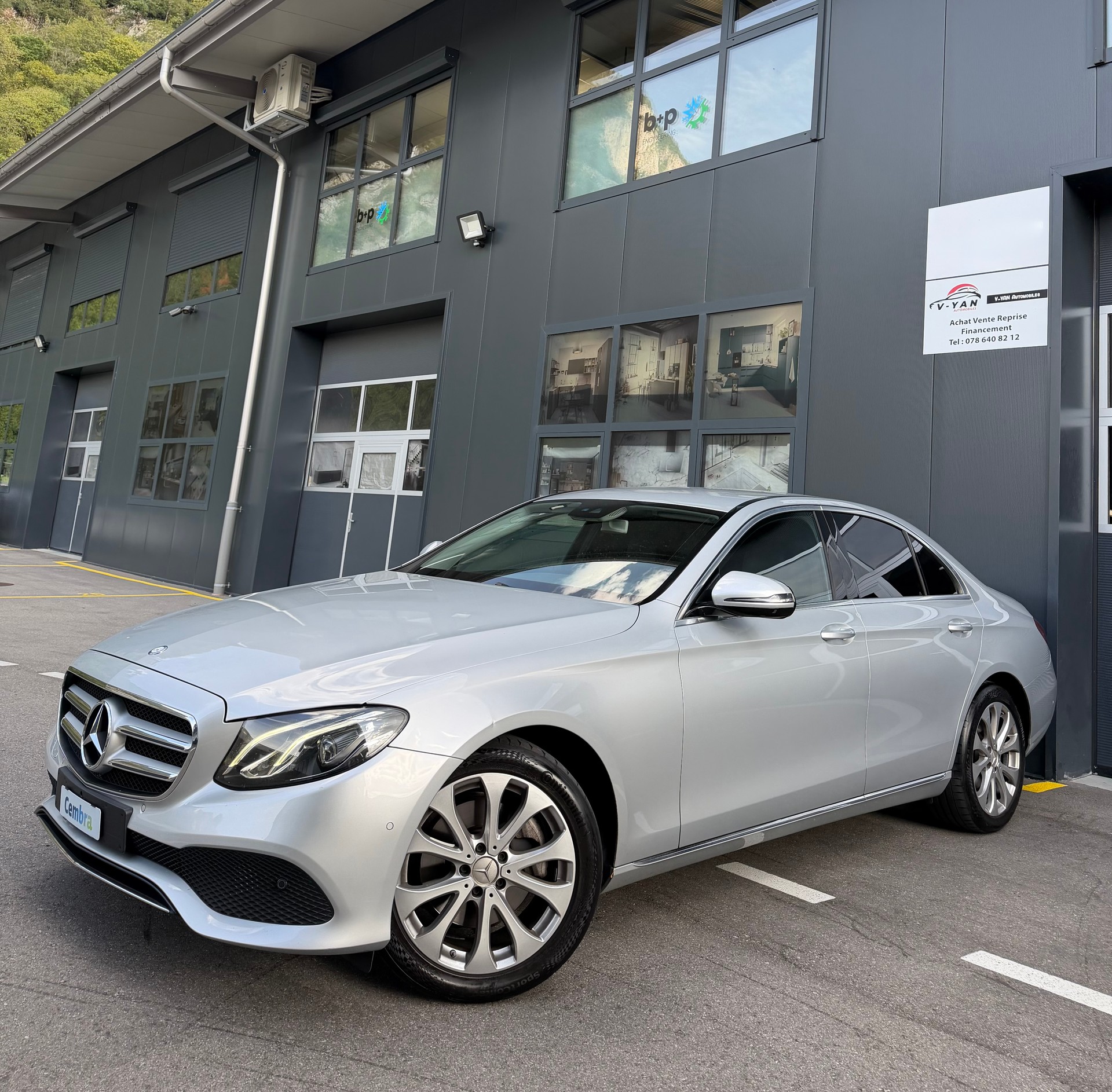 MERCEDES-BENZ E 200 4Matic 9G-Tronic