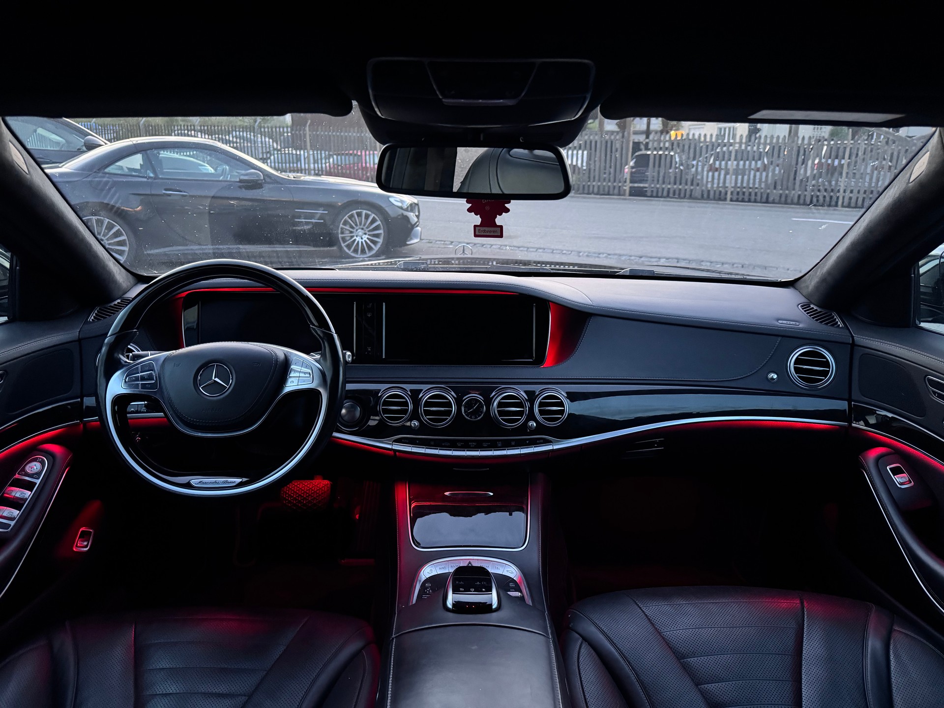 MERCEDES-BENZ S 300 L BlueTEC Hybrid 7G-Tronic-image-9