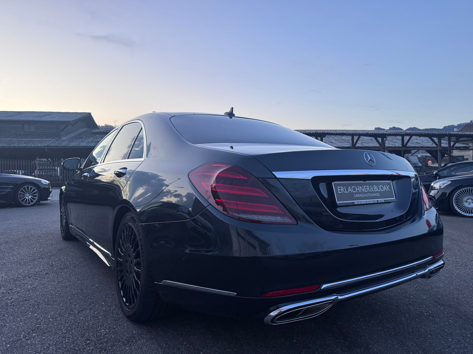 MERCEDES-BENZ S 300 L BlueTEC Hybrid 7G-Tronic-showroom-element-3