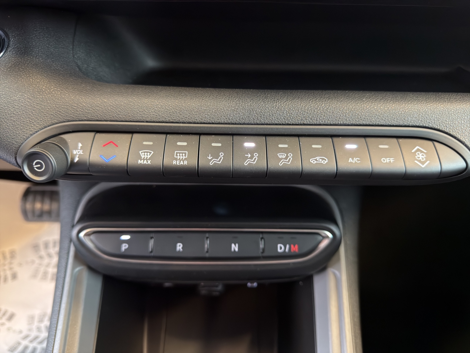 JEEP Avenger 1.2 Turbo MHEV Longitude-image-13