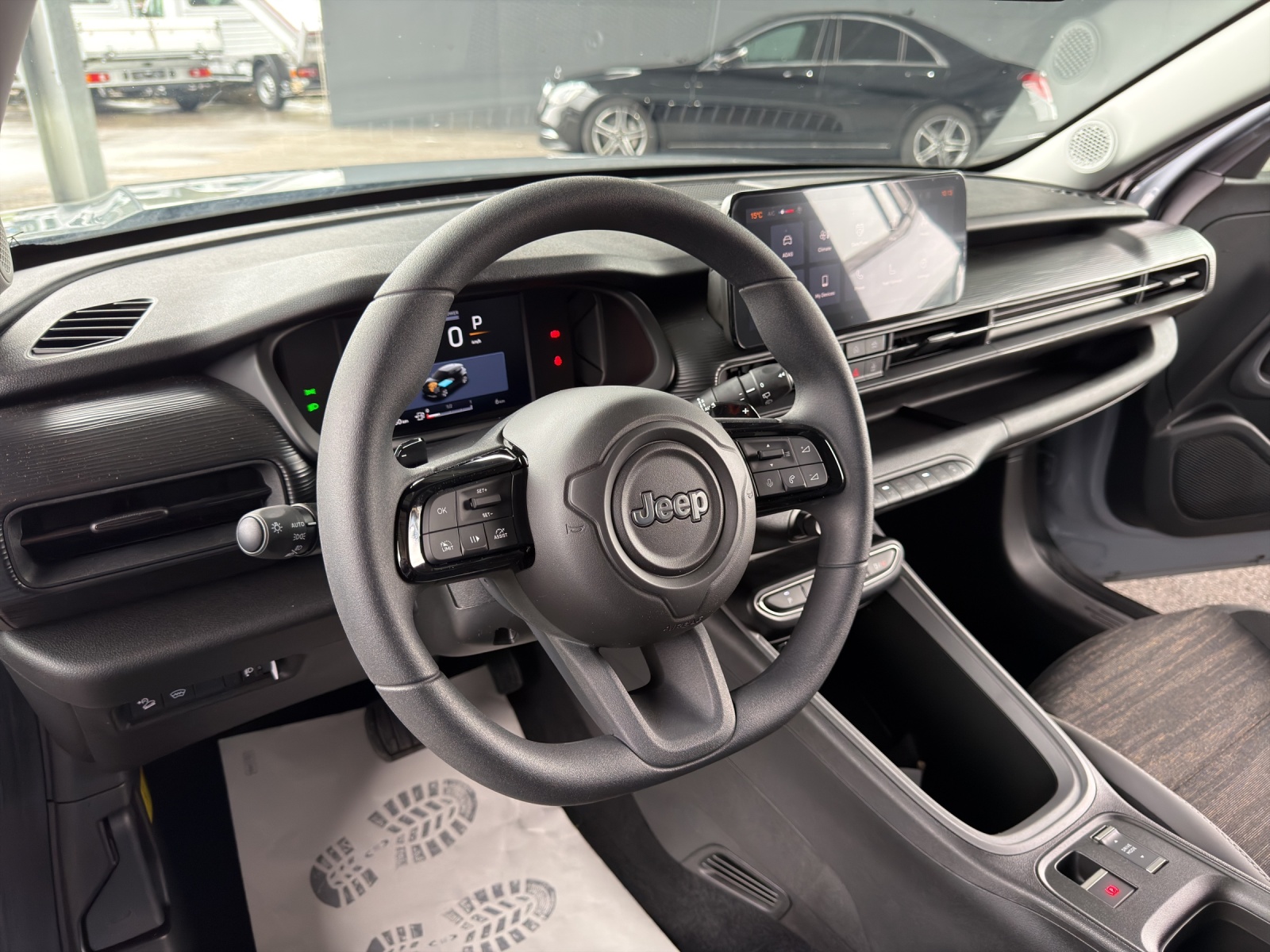 JEEP Avenger 1.2 Turbo MHEV Longitude-image-28