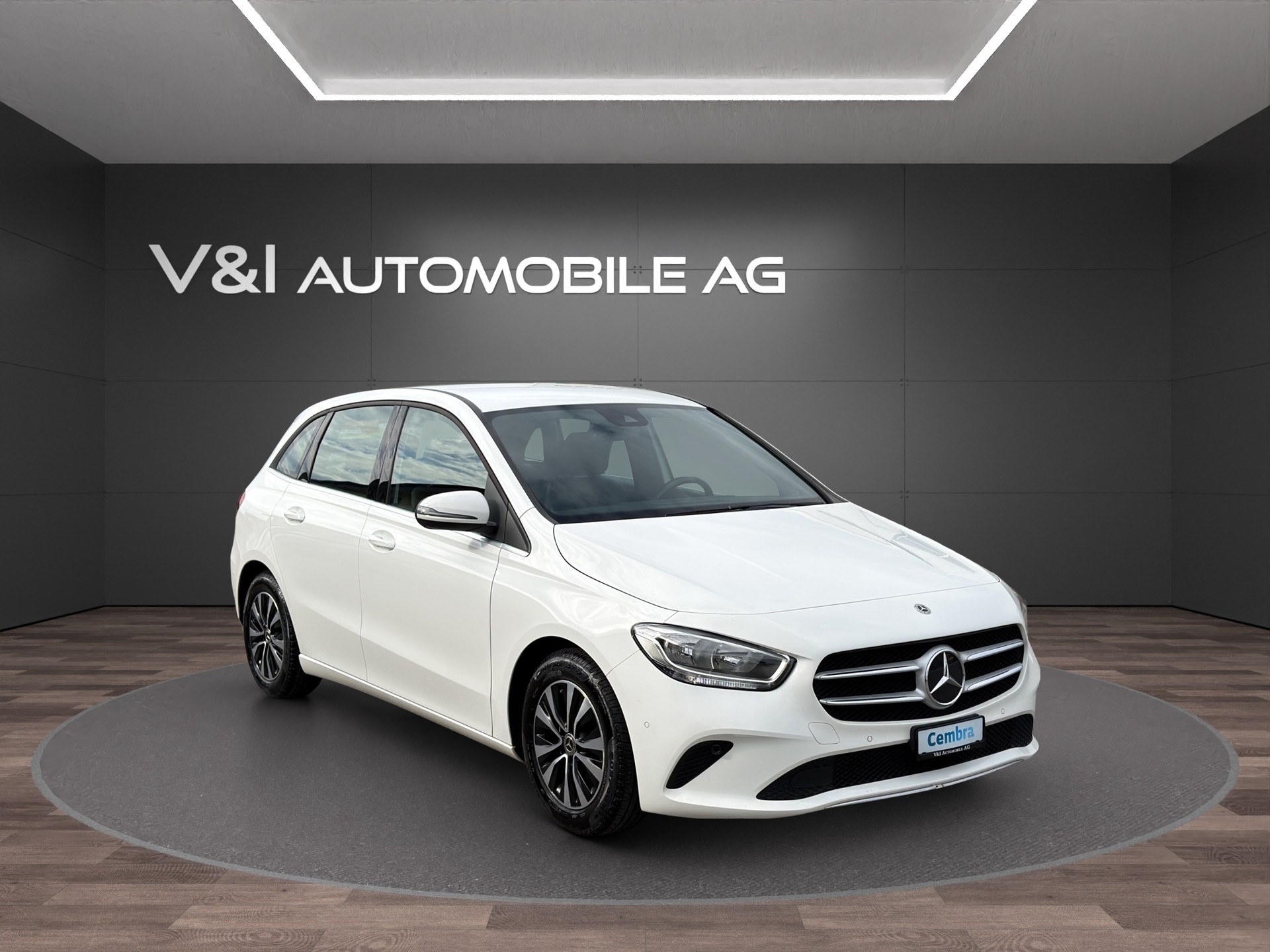 MERCEDES-BENZ B 180 SE Line 7G-DCT-showroom-element-1