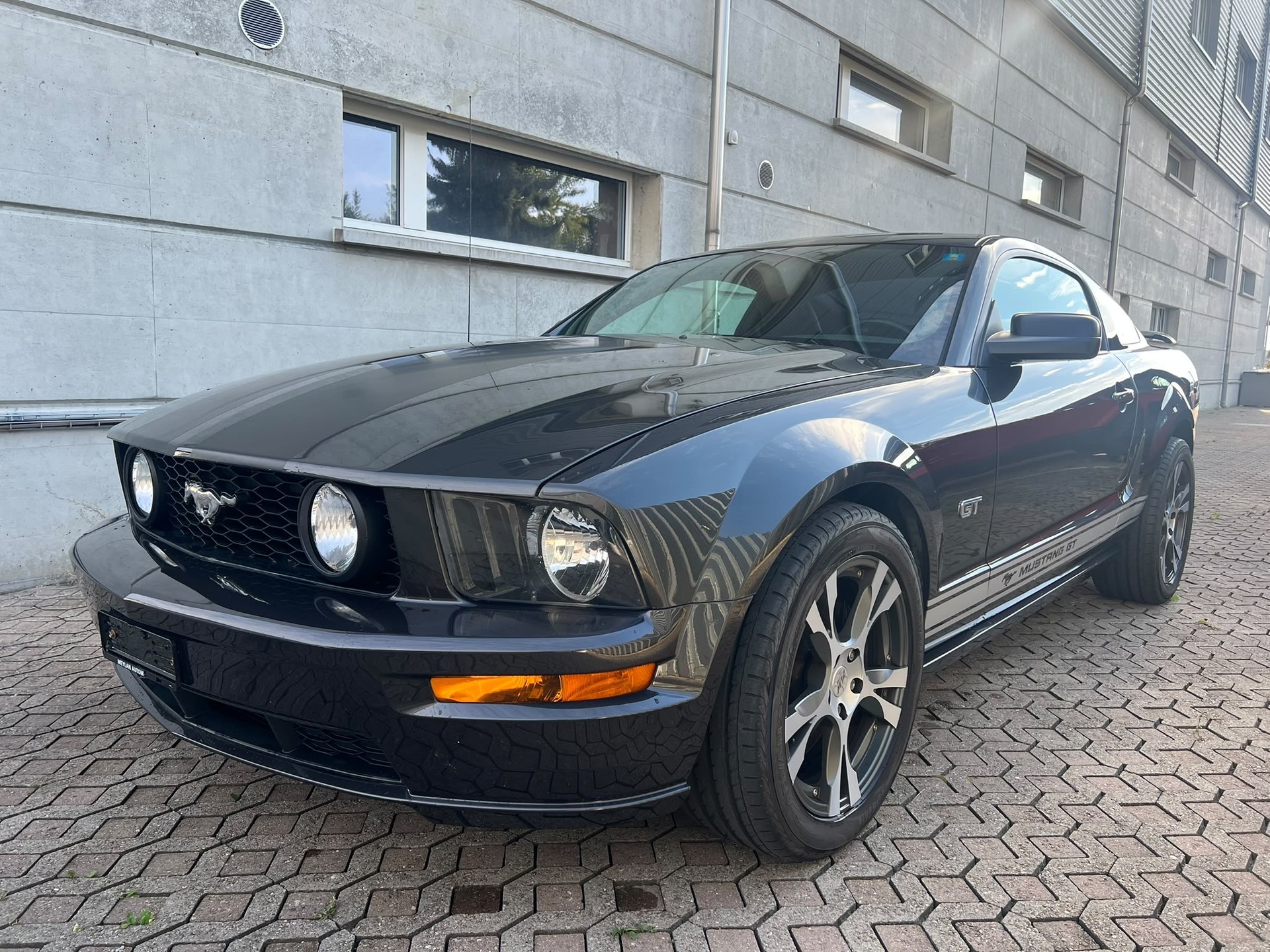 FORD MUSTANG GT-showroom-element-1