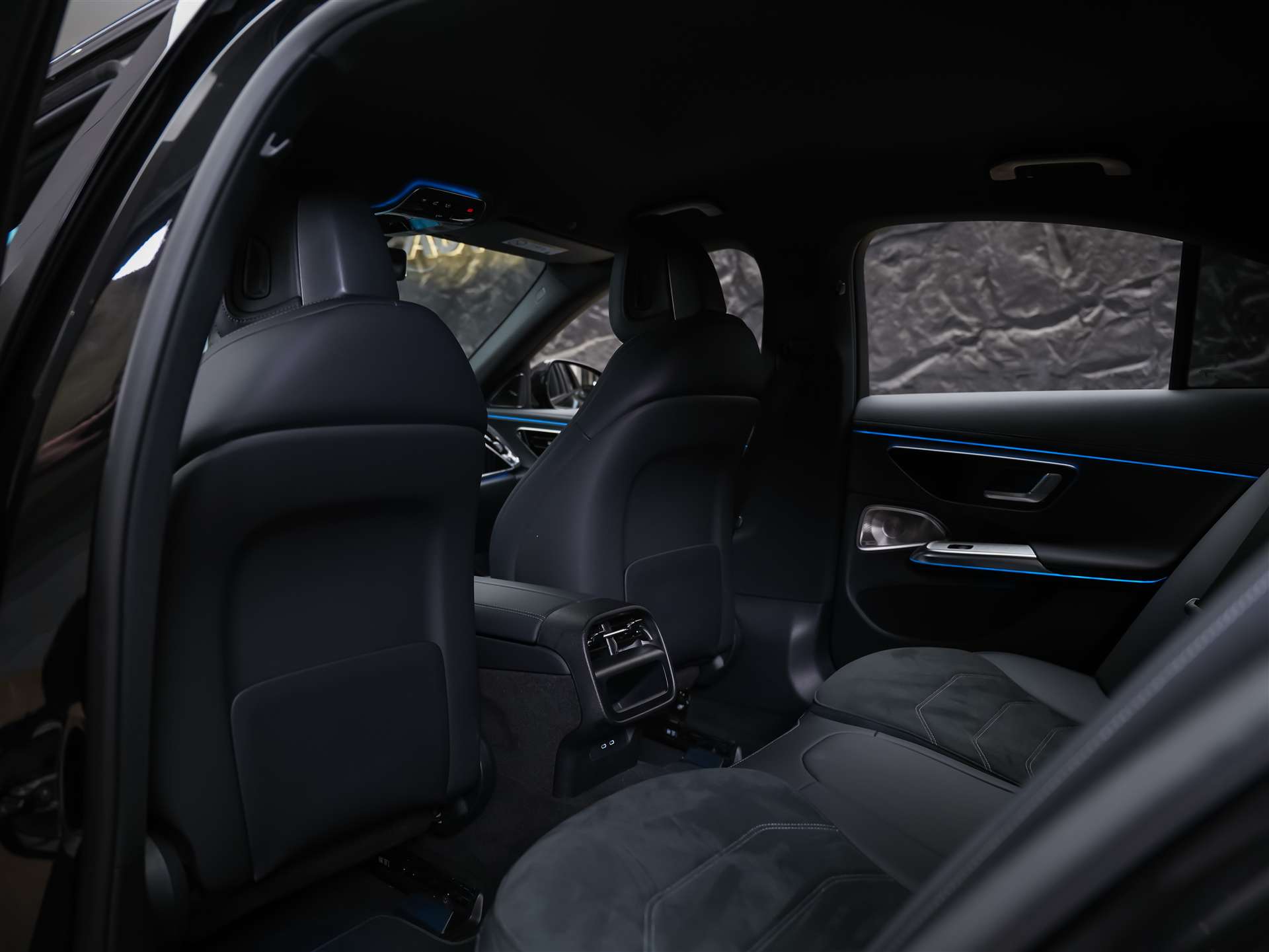 MERCEDES-BENZ E 200 AMG Line 9G-Tronic *Superscreen*Werksgarantie*Burmester*-image-10