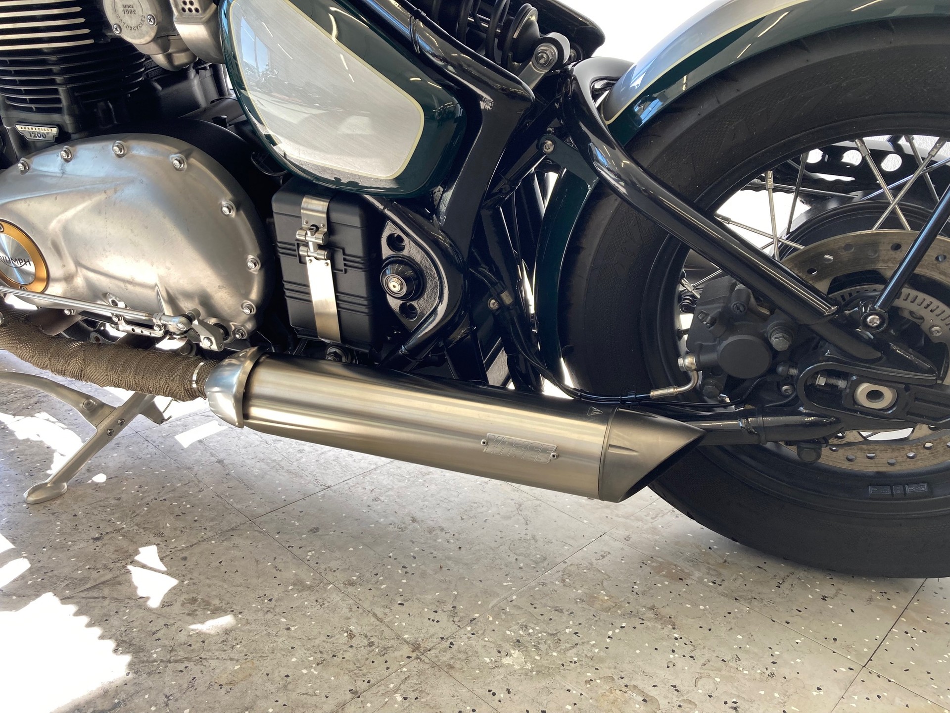 TRIUMPH Bonneville 1200  Bobber ABS-image-7