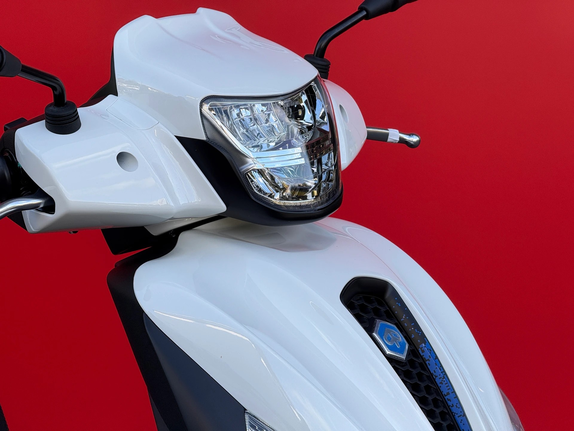 PIAGGIO Medley 200 Sport ABS E5+-image-1