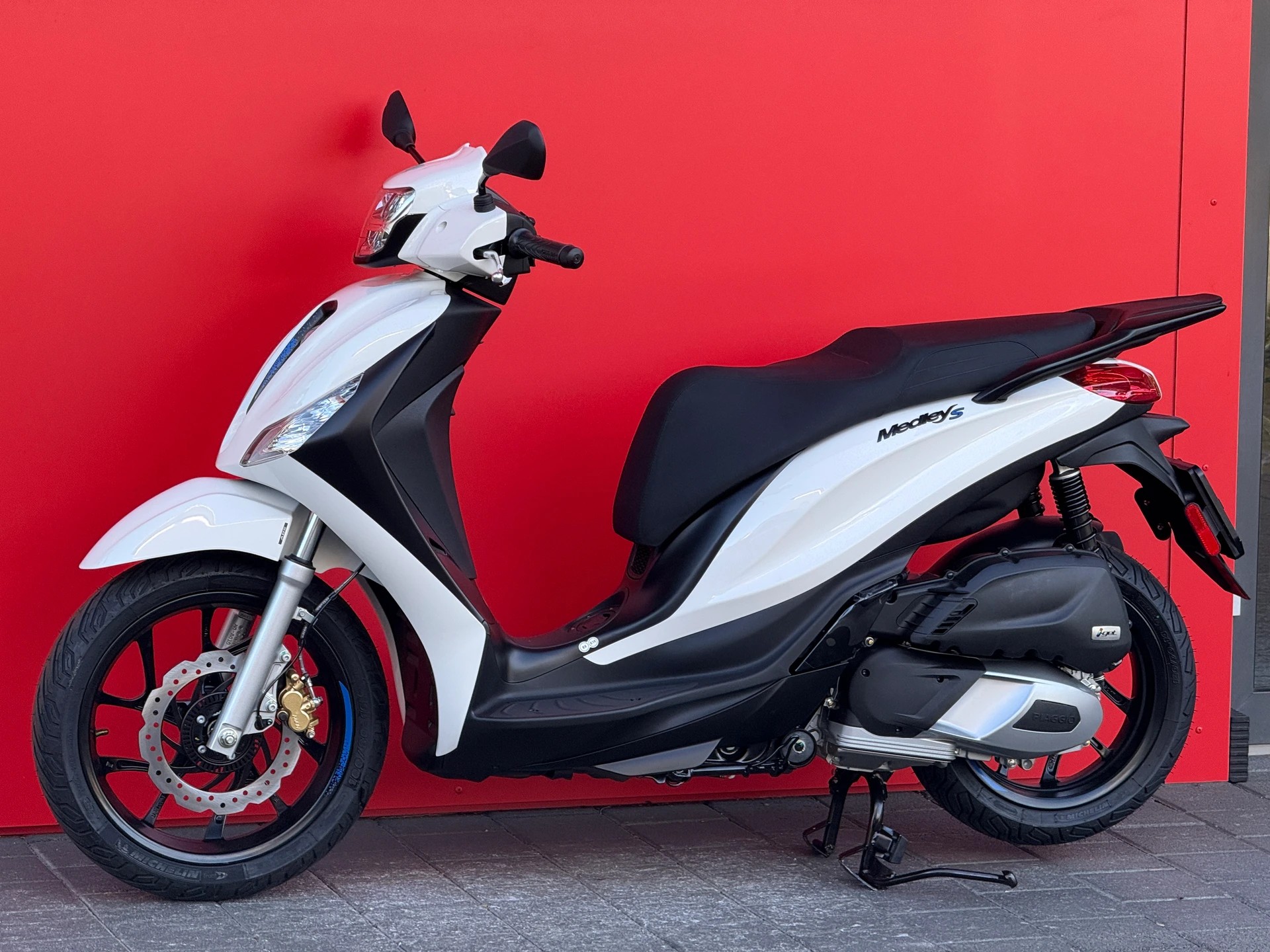 PIAGGIO Medley 200 Sport ABS E5+-image-13