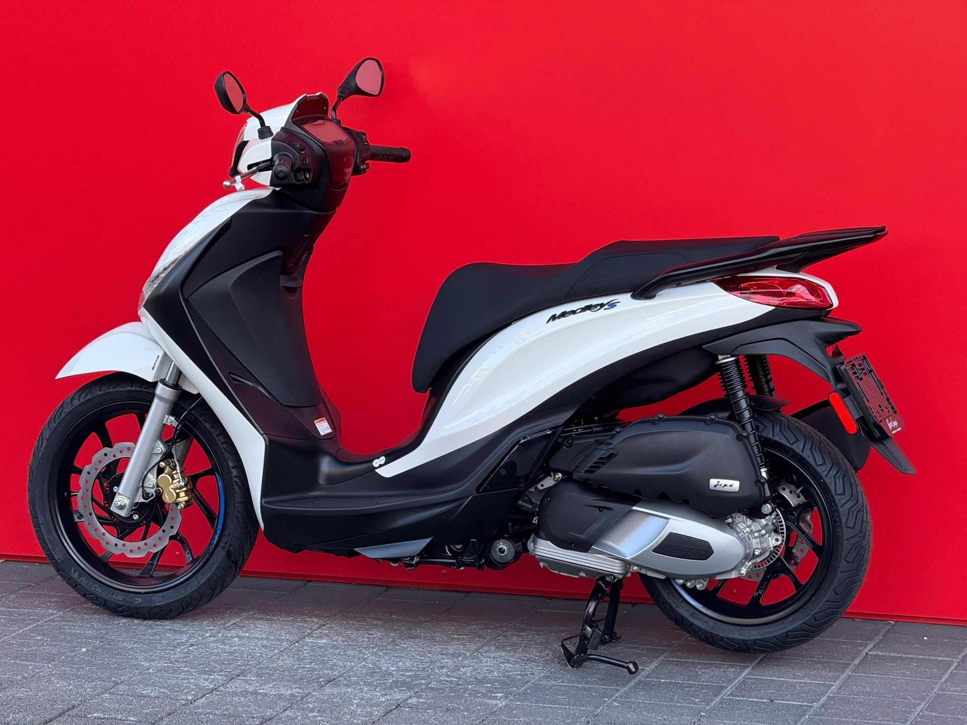 PIAGGIO Medley 200 Sport ABS E5+-image-4