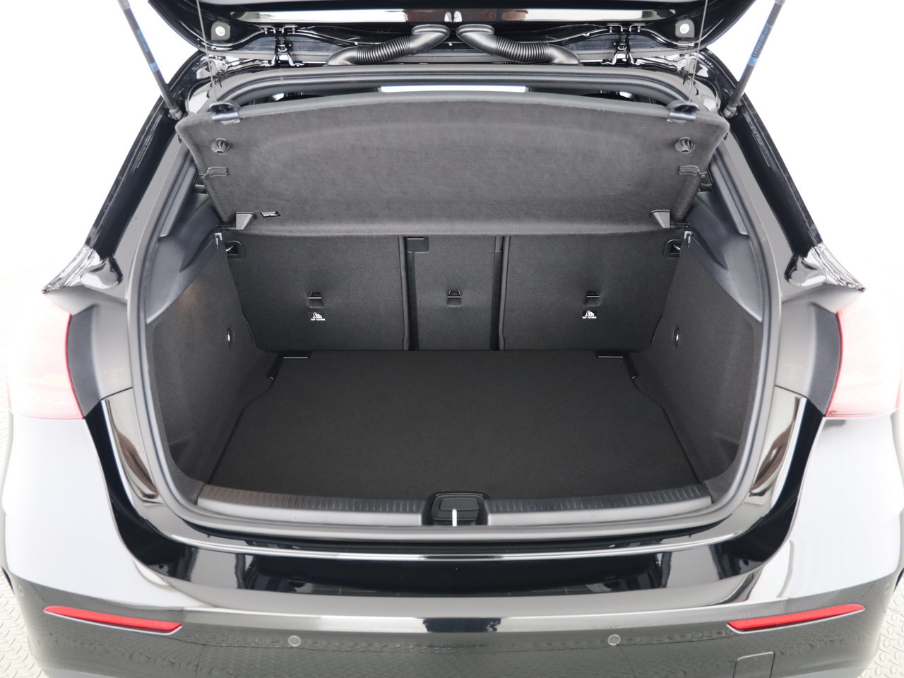 MERCEDES-BENZ A 200 7G-DCT-image-6