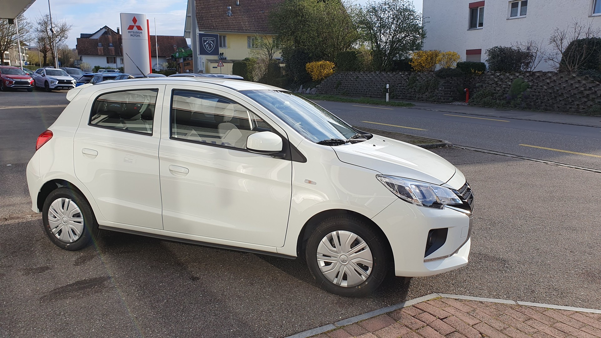 MITSUBISHI Helvetia Star Automat mit Rückfahrkamera-image-3