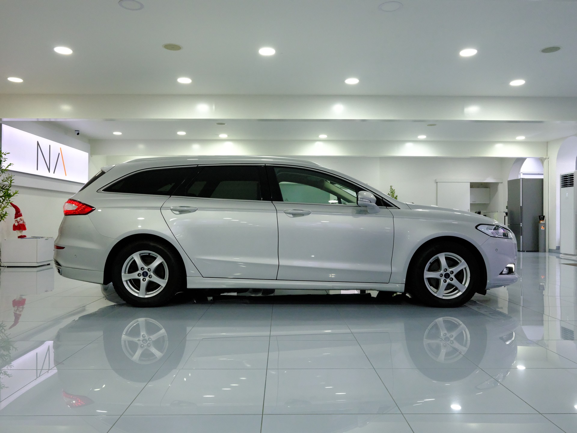 FORD Mondeo 2.0 TDCi Titanium AWD PowerShift-image-6