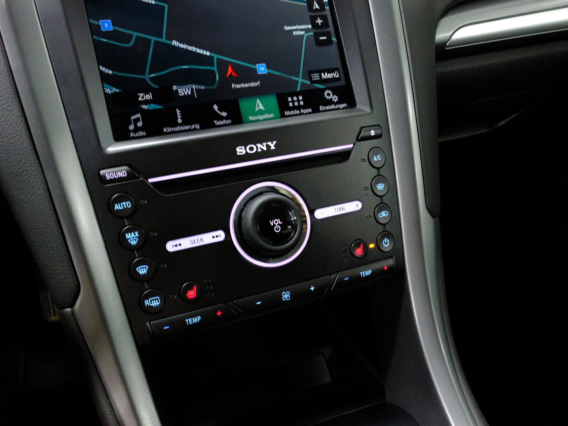 FORD Mondeo 2.0 TDCi Titanium AWD PowerShift-image-19