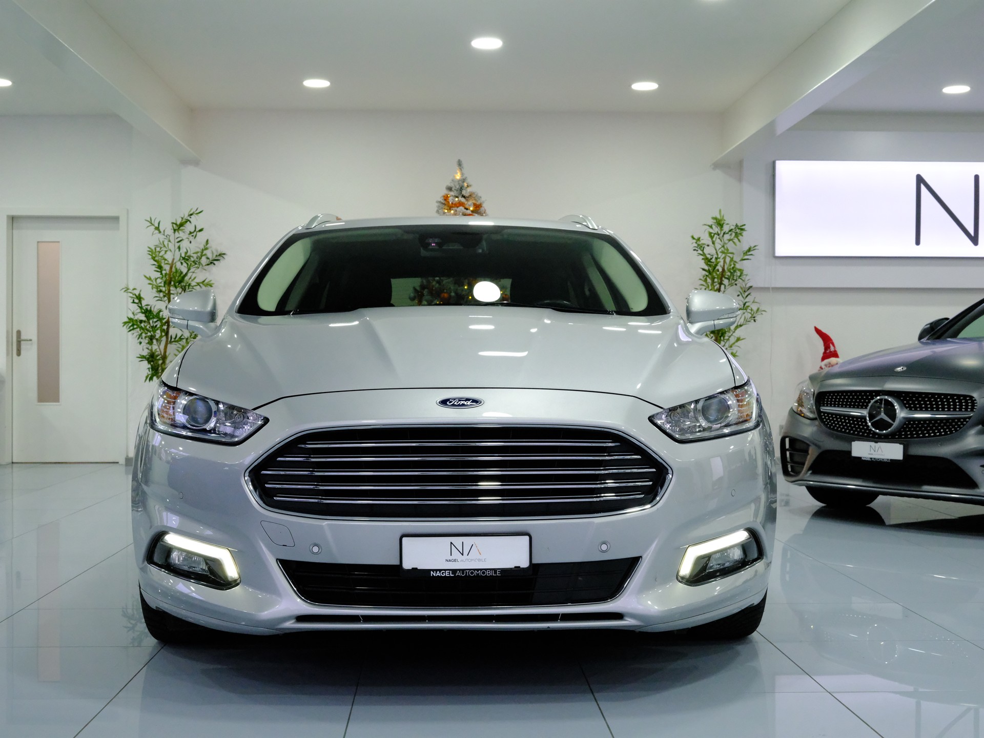 FORD Mondeo 2.0 TDCi Titanium AWD PowerShift-image-2