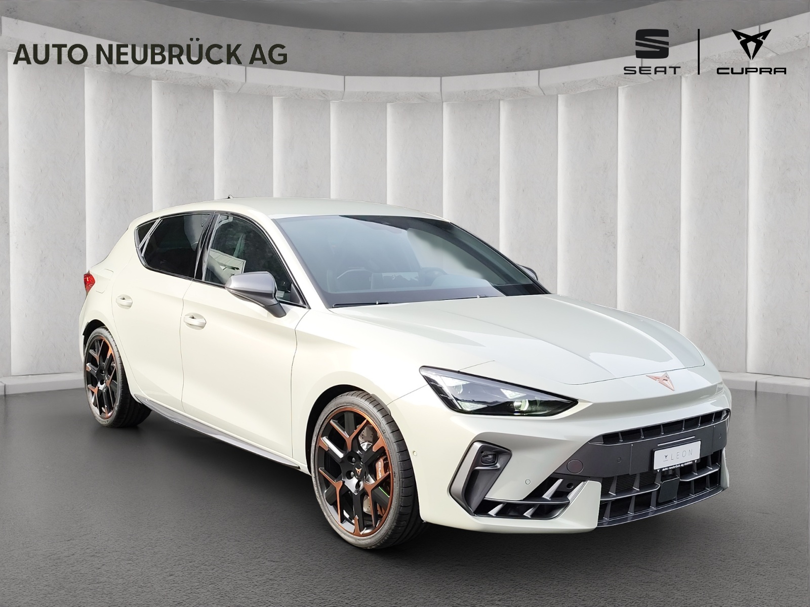 CUPRA LEON 2.0 TSI VZ DSG-image-4