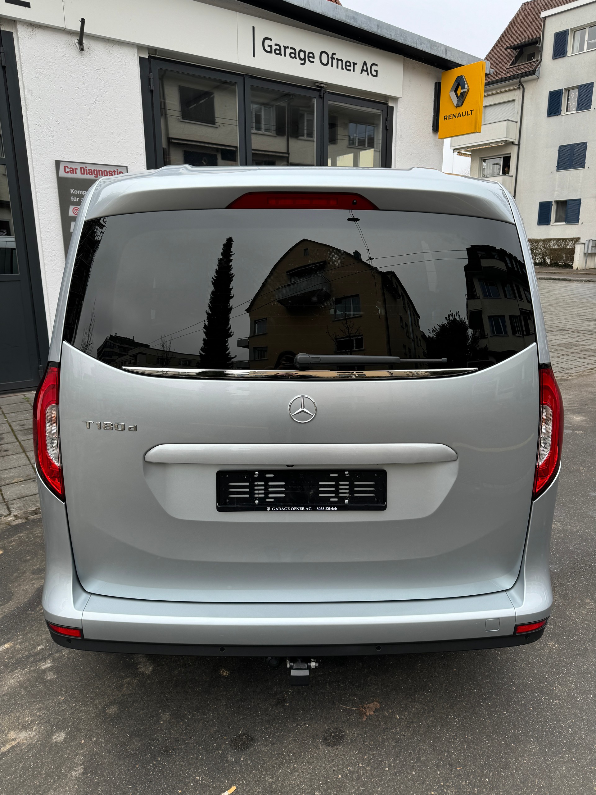 MERCEDES-BENZ T-Klasse 180d-image-7