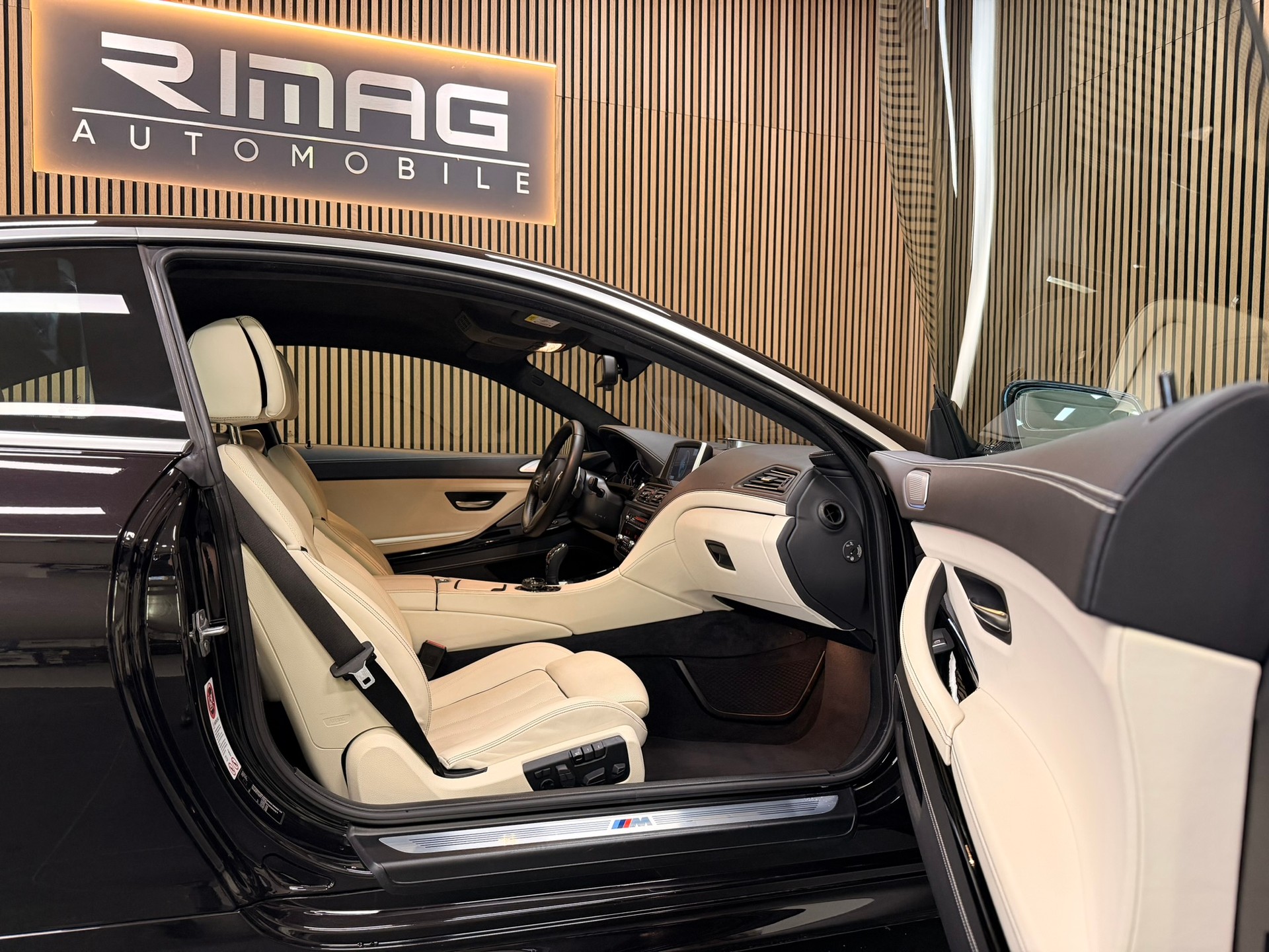 BMW 650i Coupé xDrive-image-19