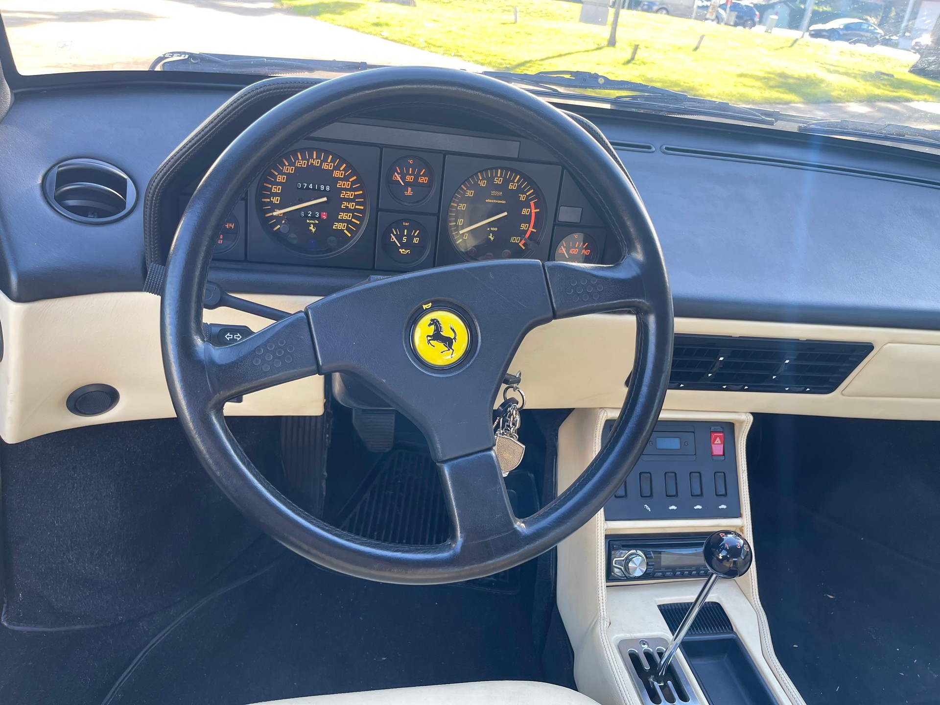 FERRARI Mondial 3.4 T-image-15