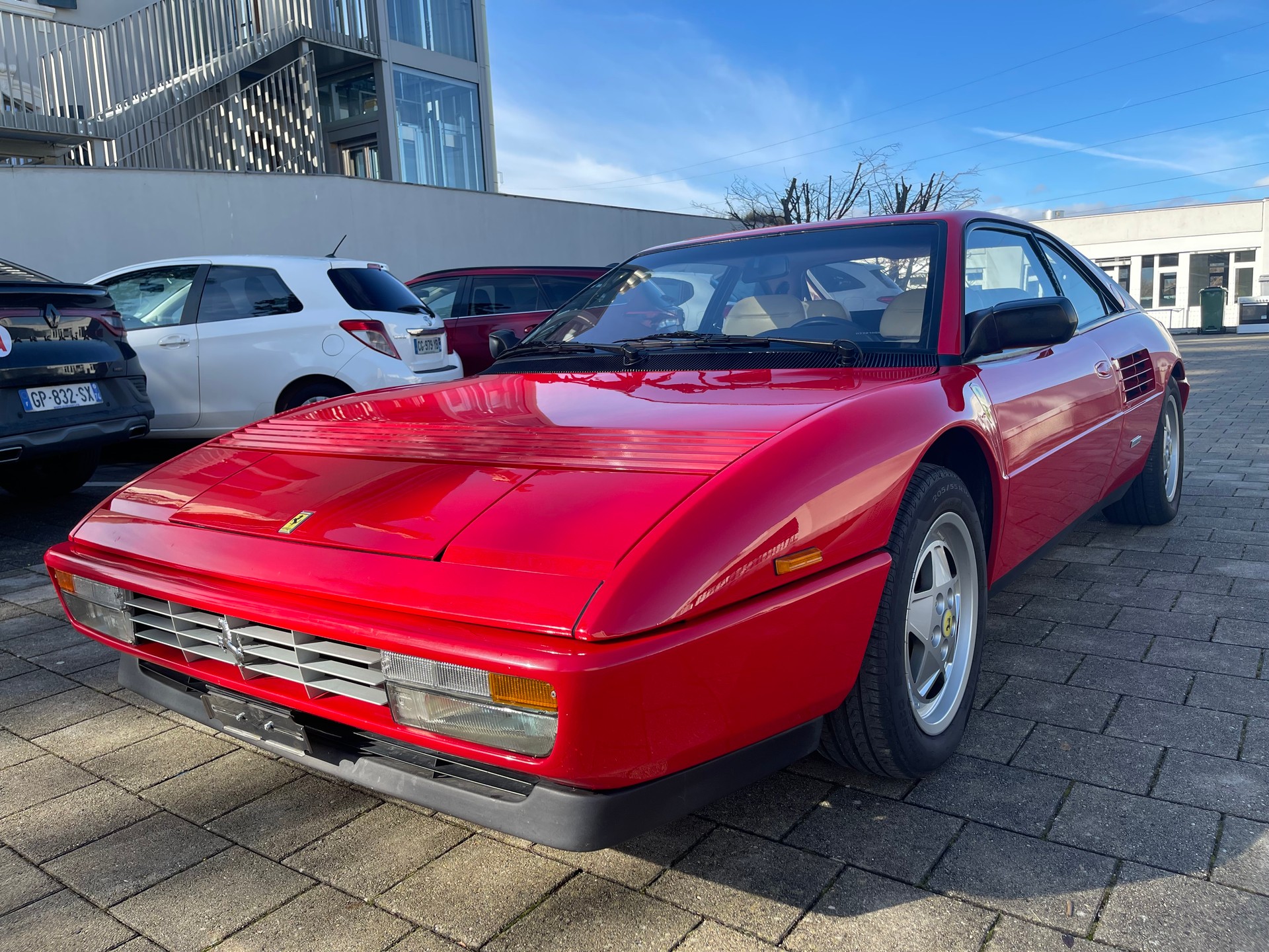 FERRARI Mondial 3.4 T-image-6