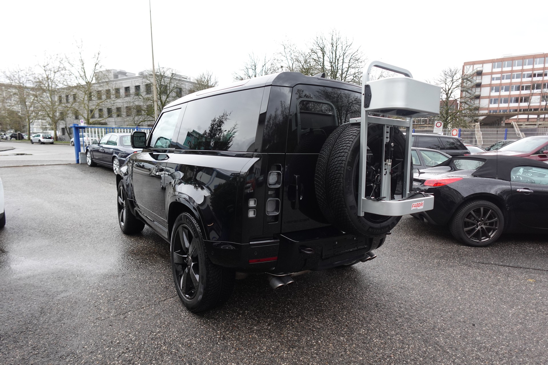 LAND ROVER Defender 90 525 V8 5.0 AT8-image-3