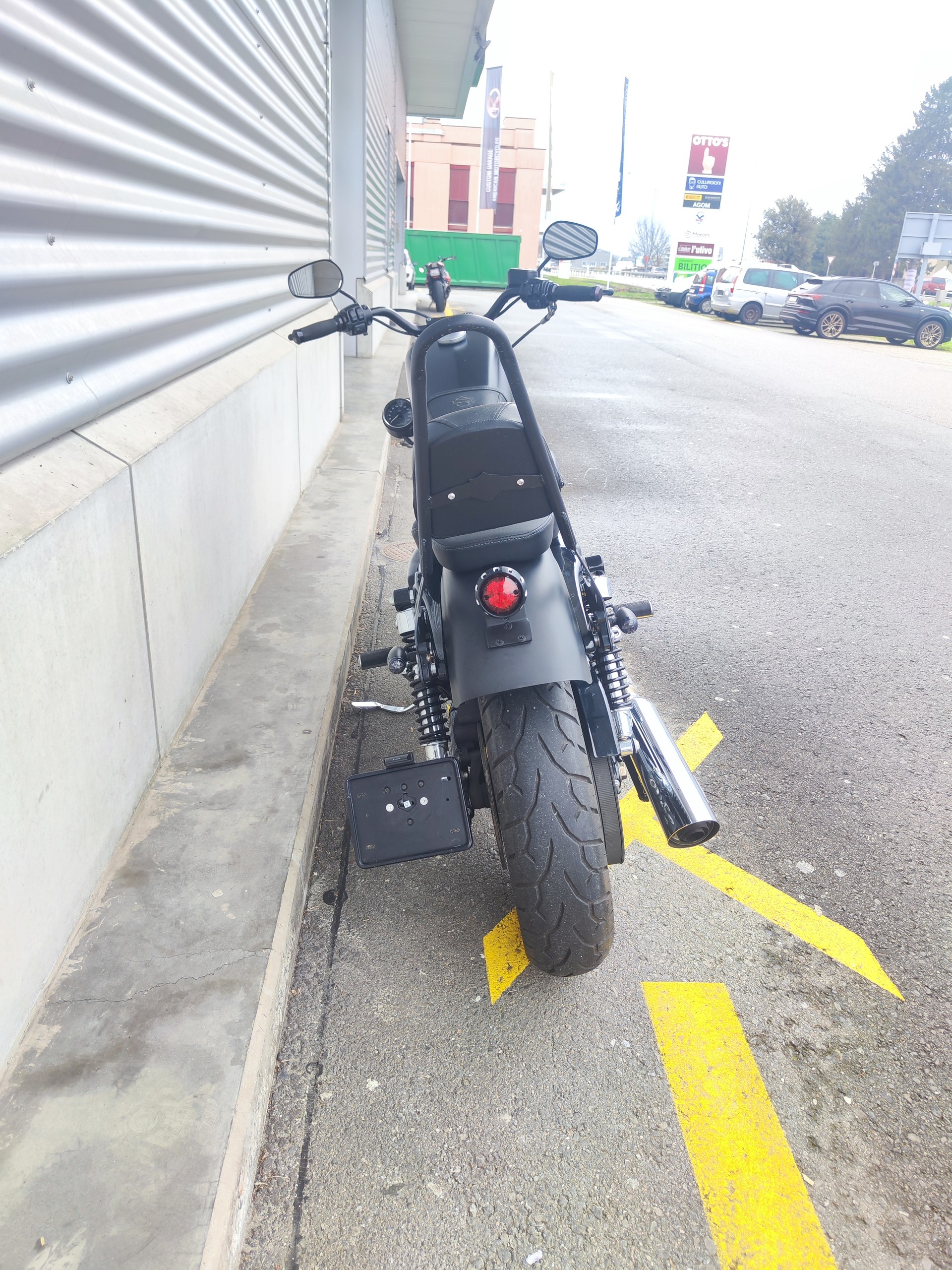 HARLEY-DAVIDSON XL 883 N Sportster Iron ABS-image-4