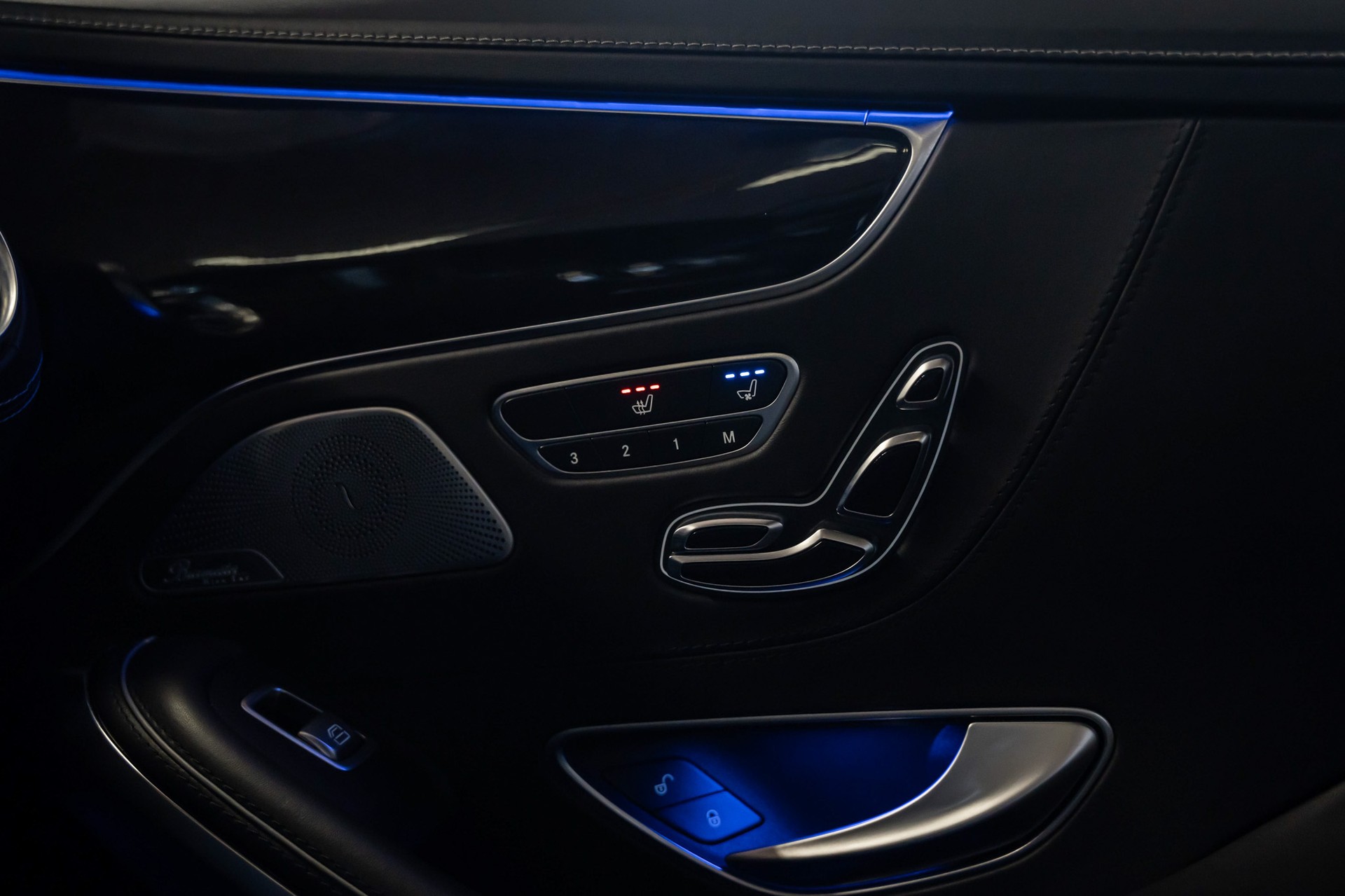 MERCEDES-BENZ S 65 AMG 7G-Tronic-image-23