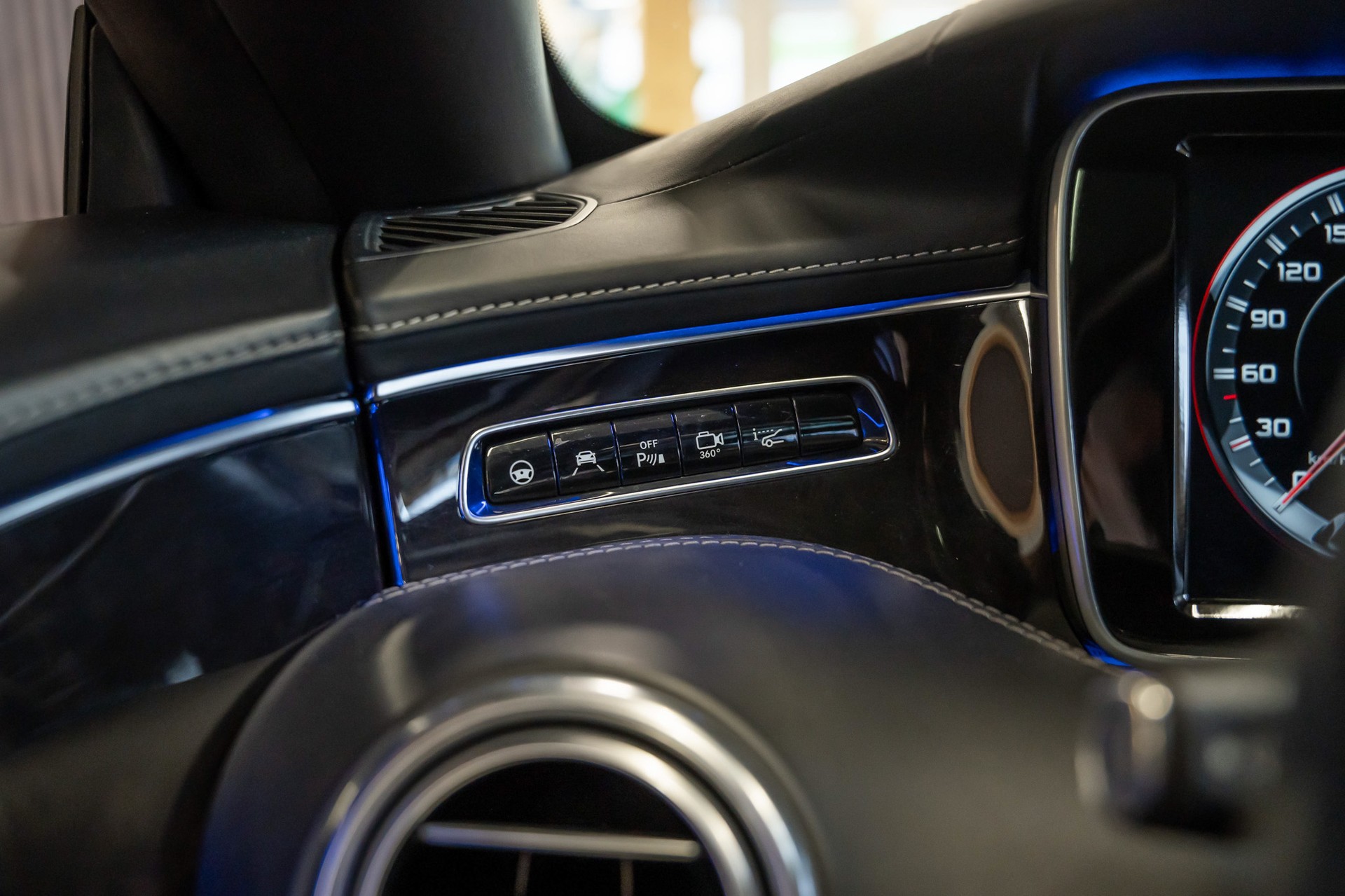 MERCEDES-BENZ S 65 AMG 7G-Tronic-image-24