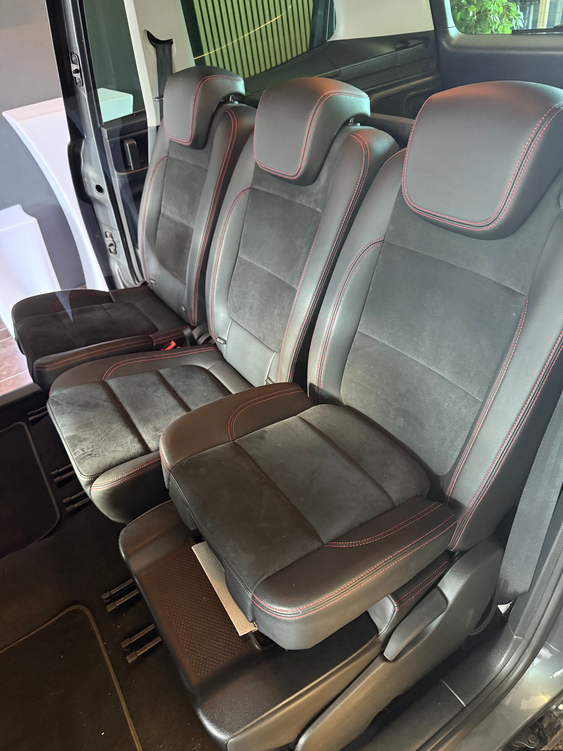 SEAT Alhambra 2.0 TDI FR Line-image-11