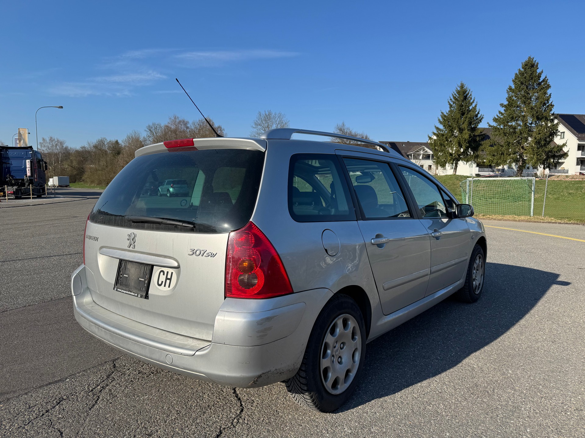 PEUGEOT 307 2.0 HDI XT-image-7
