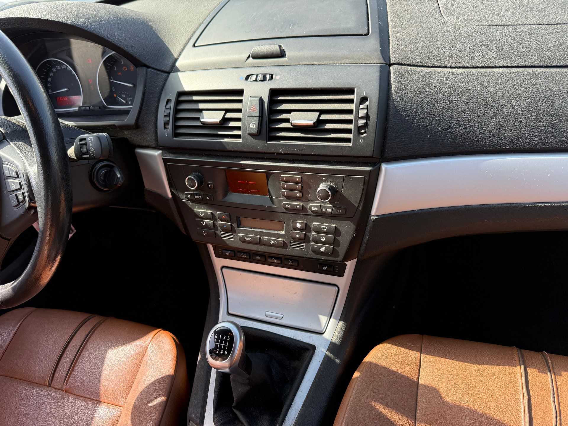 BMW X3 xDrive 20i (2.0i)-image-7